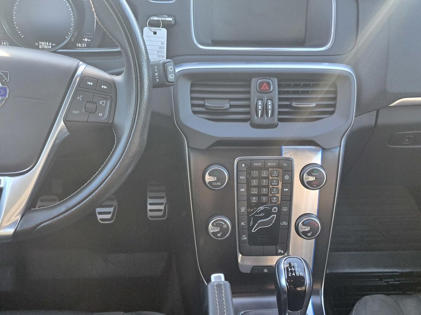 Volvo V40 R-Design - 5/2016 - 87þ. km