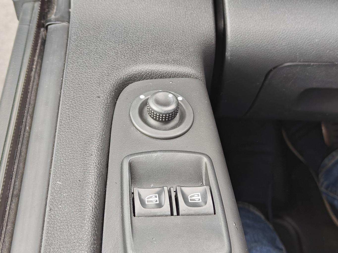 Renault Trafic 8 manna - 3/2017 - 210þ. km