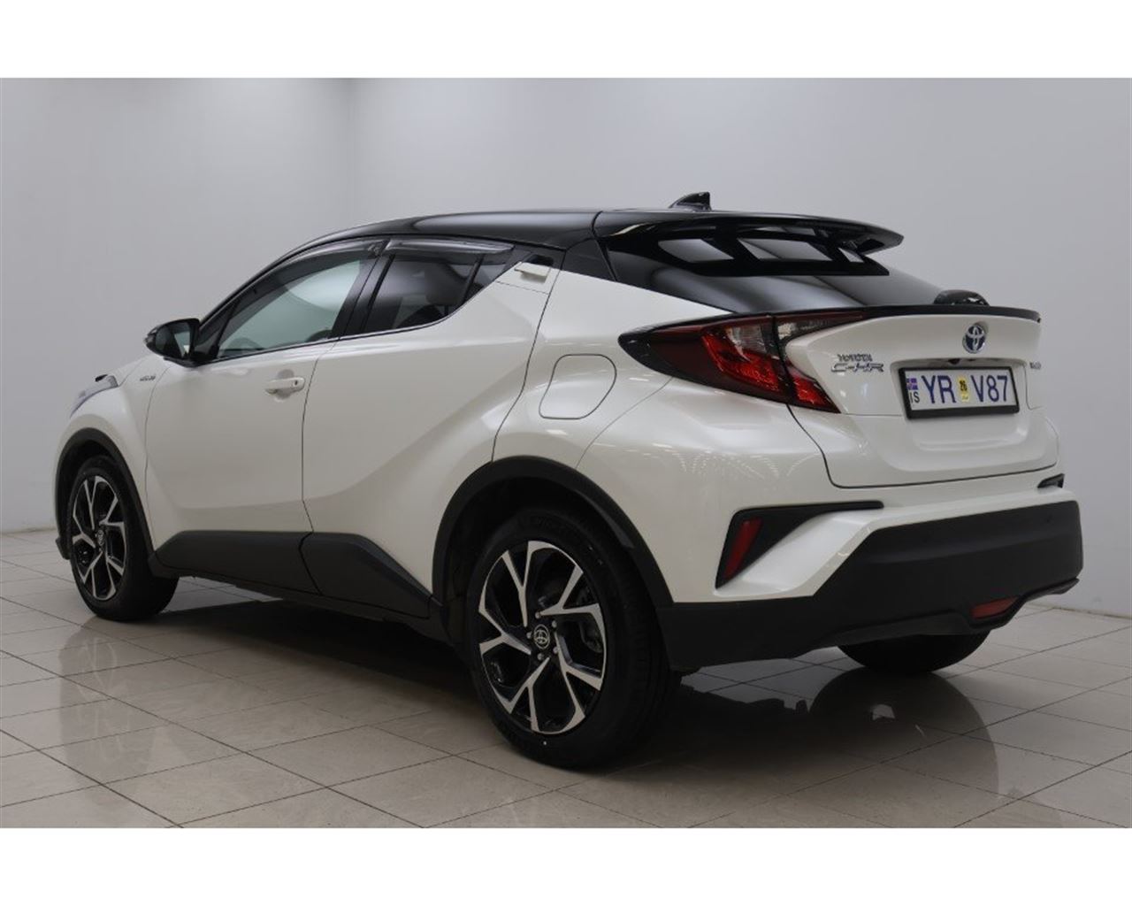 Toyota CH-R Club - 3/2022 - 39þ. km