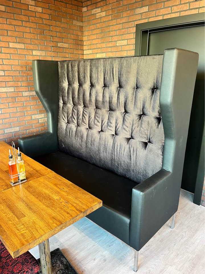 Frístandandi Sófi með háu baki