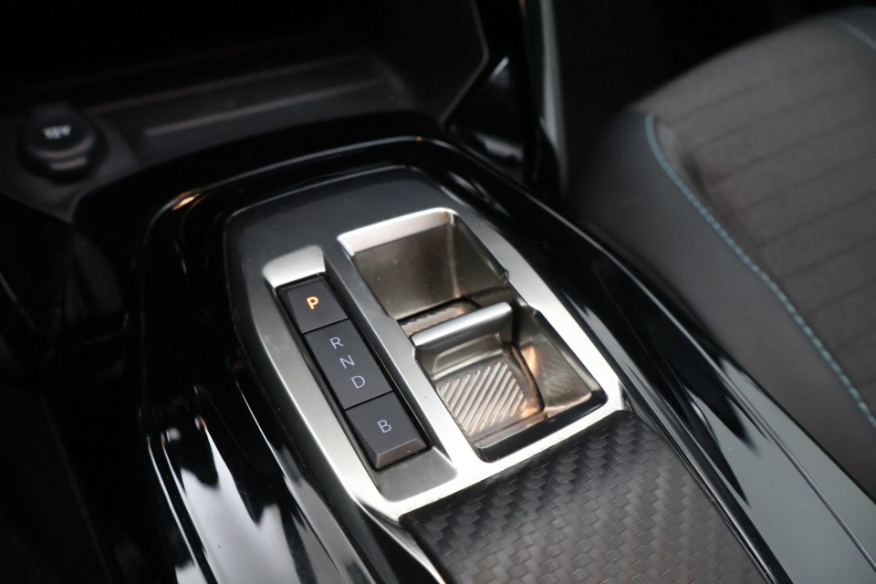 Peugeot E-208 Allure - 5/2022 - 30þ. km