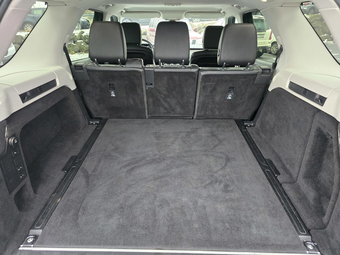 Landrover Discovery 5 HSE - Vél í ábyrgð - 5/2017 - 126þ. km