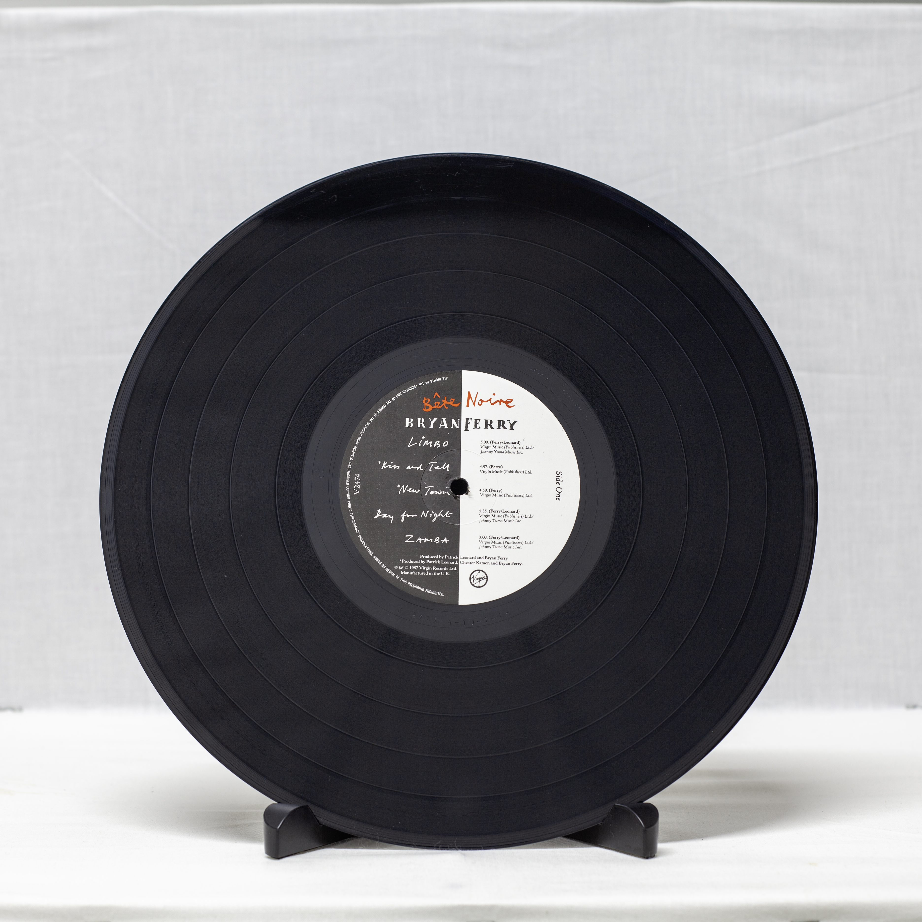 Bryan Ferry – Bête Noire