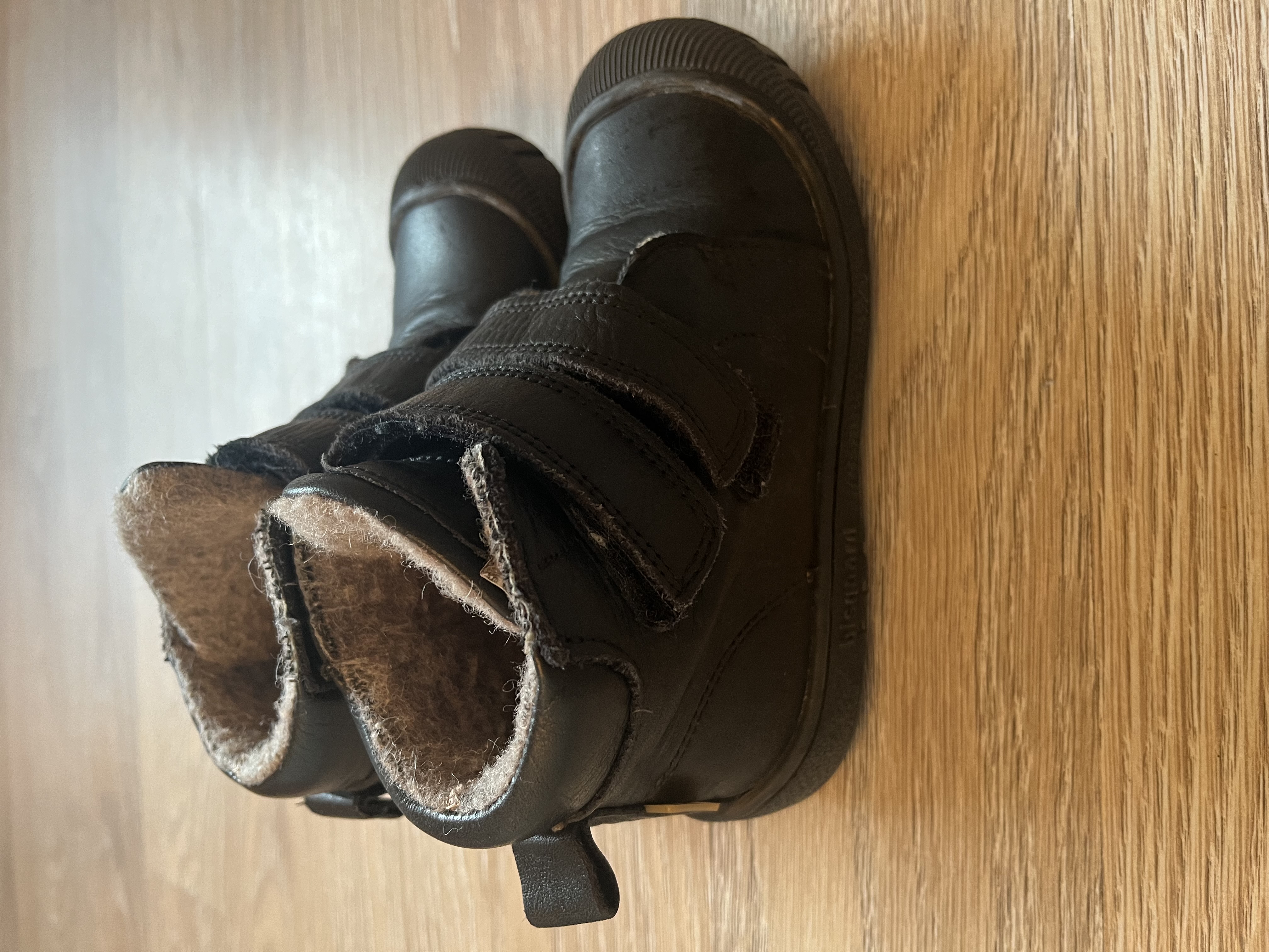 Bisgaard kuldaskór stærð 25