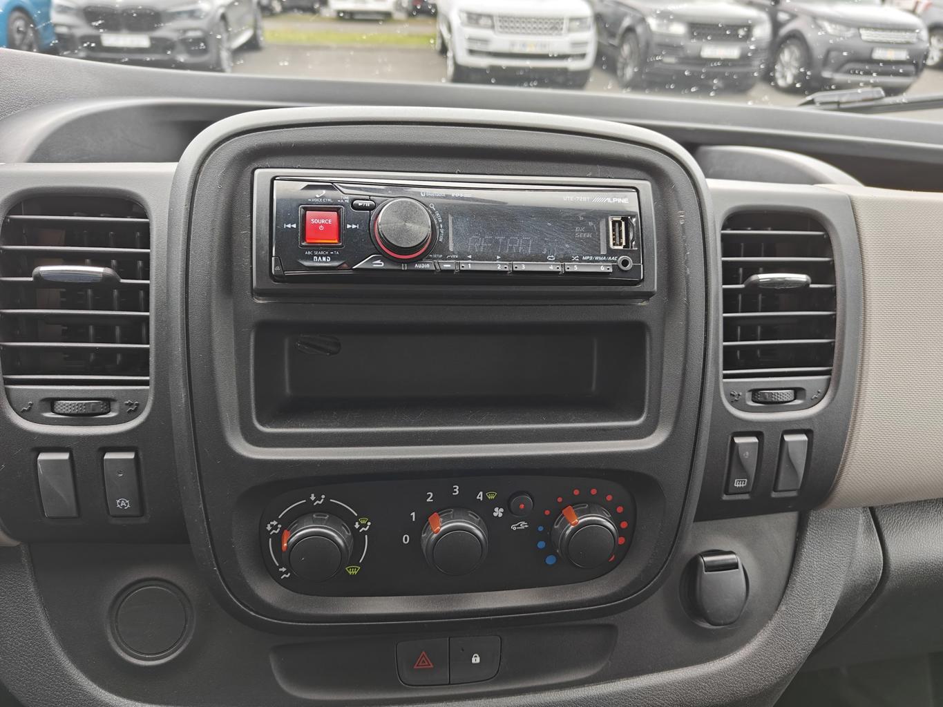 Renault Trafic 8 manna - 3/2017 - 210þ. km