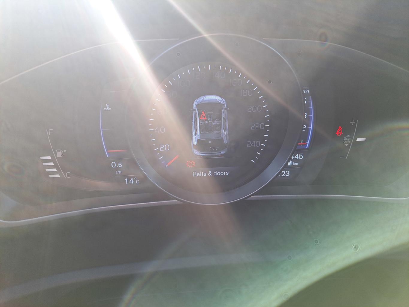 Volvo V40 R-Design - 5/2016 - 87þ. km