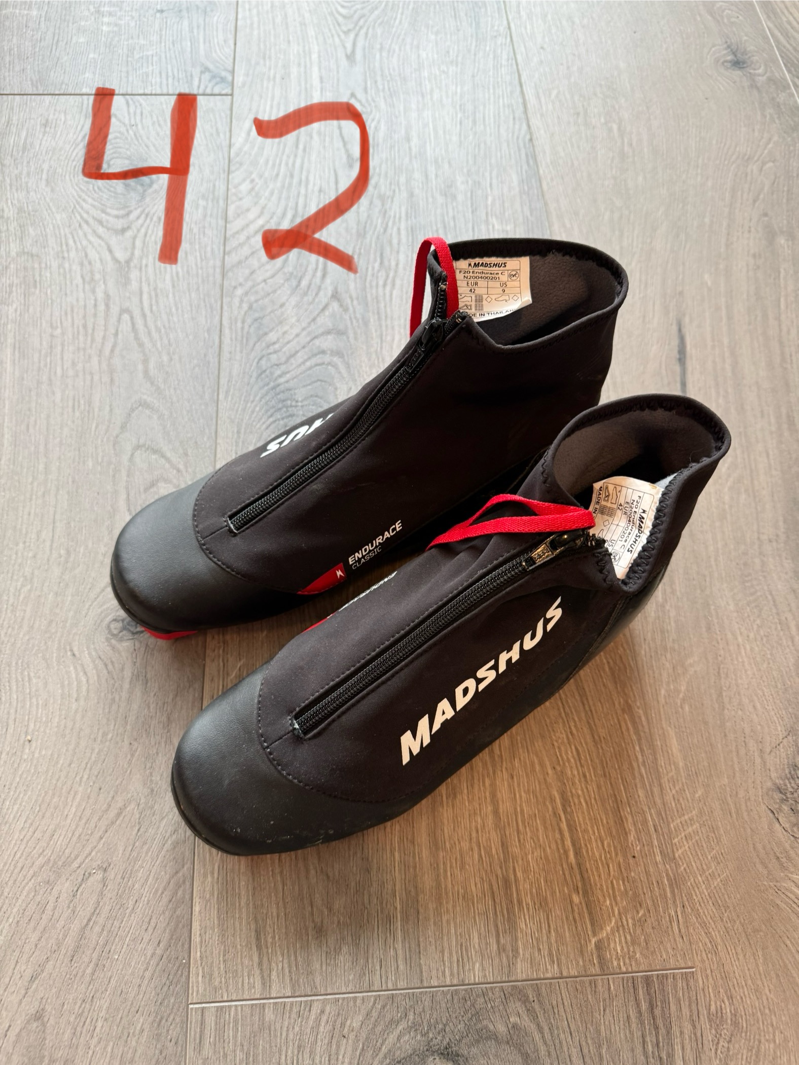 Madshus gönguskíðaskór nr 42