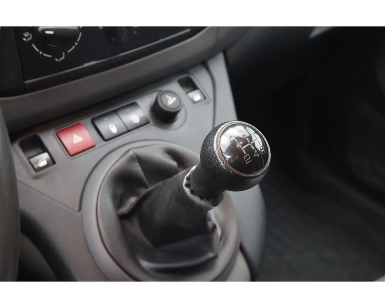 Peugeot Partner Van - 12/2017 - 101þ. km