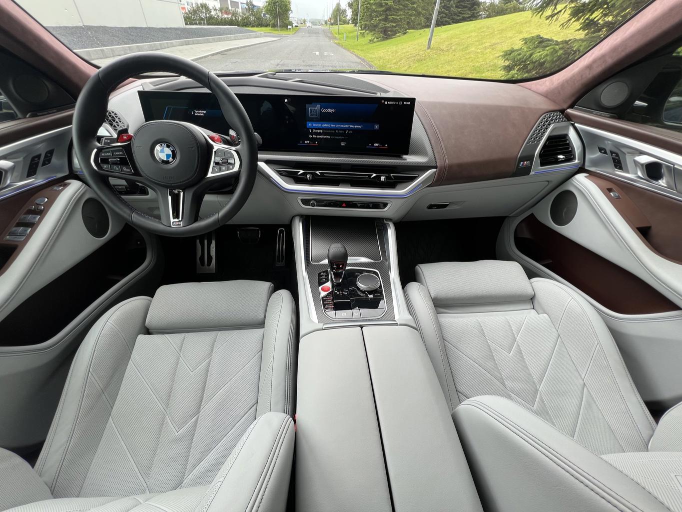 BMW XM - 7/2024 - 800 km