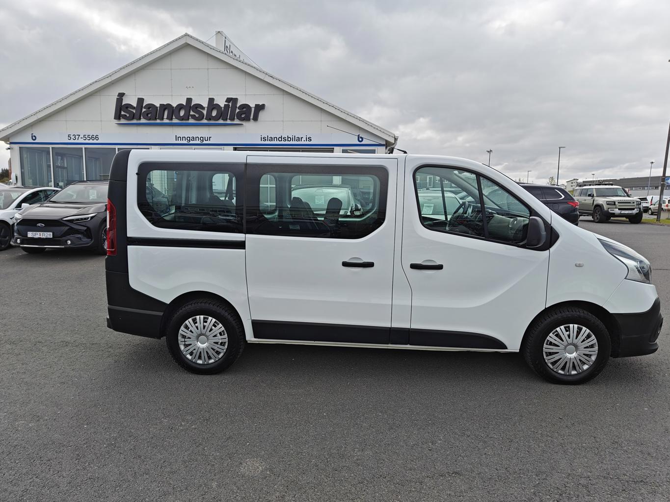 Renault Trafic 8 manna - 3/2017 - 210þ. km