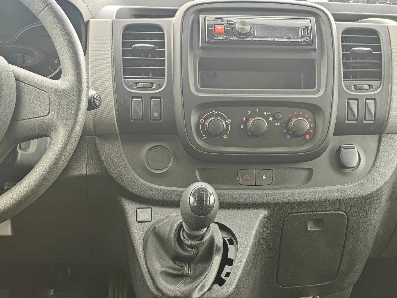 Renault Trafic 8 manna - 3/2017 - 210þ. km