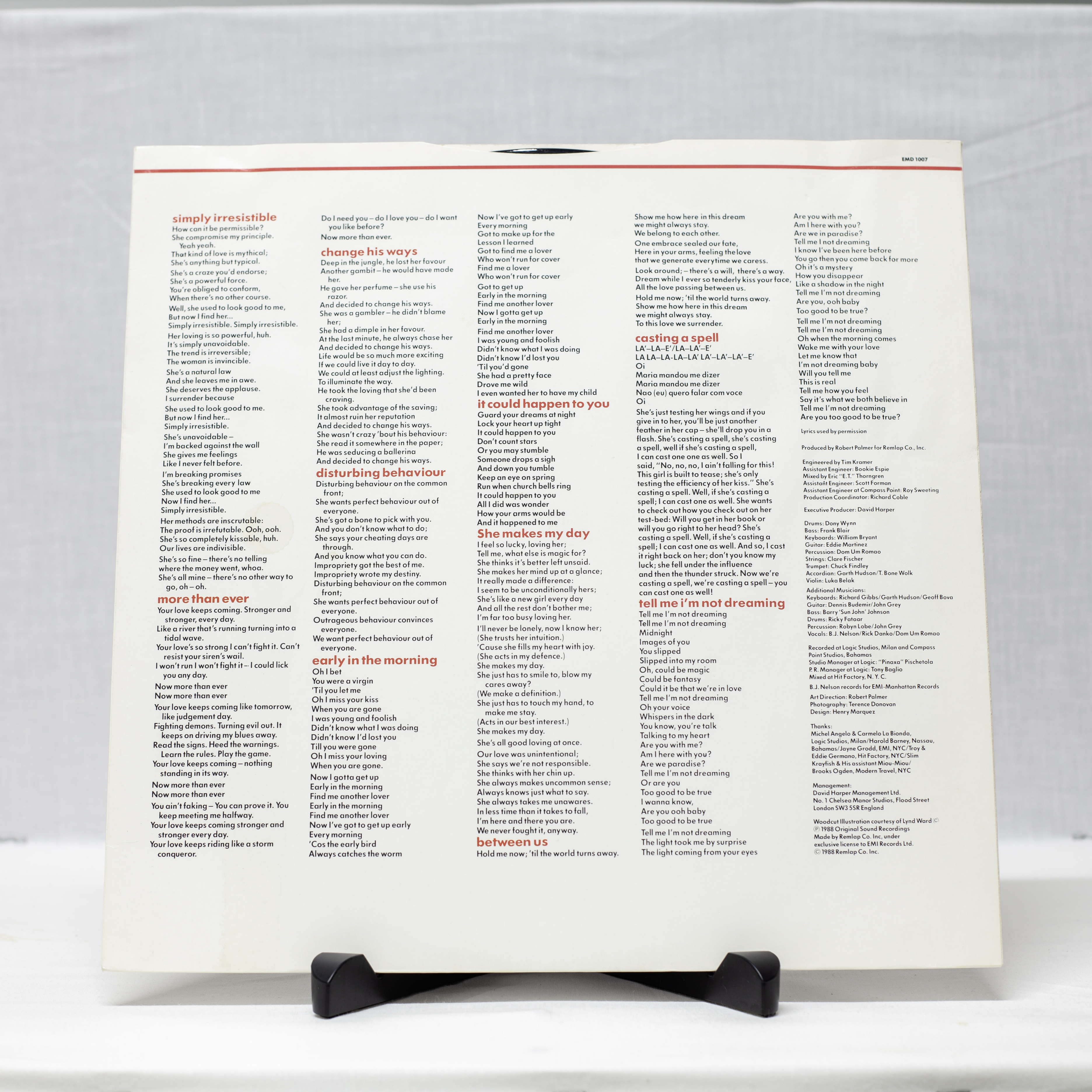 Robert Palmer – Heavy Nova