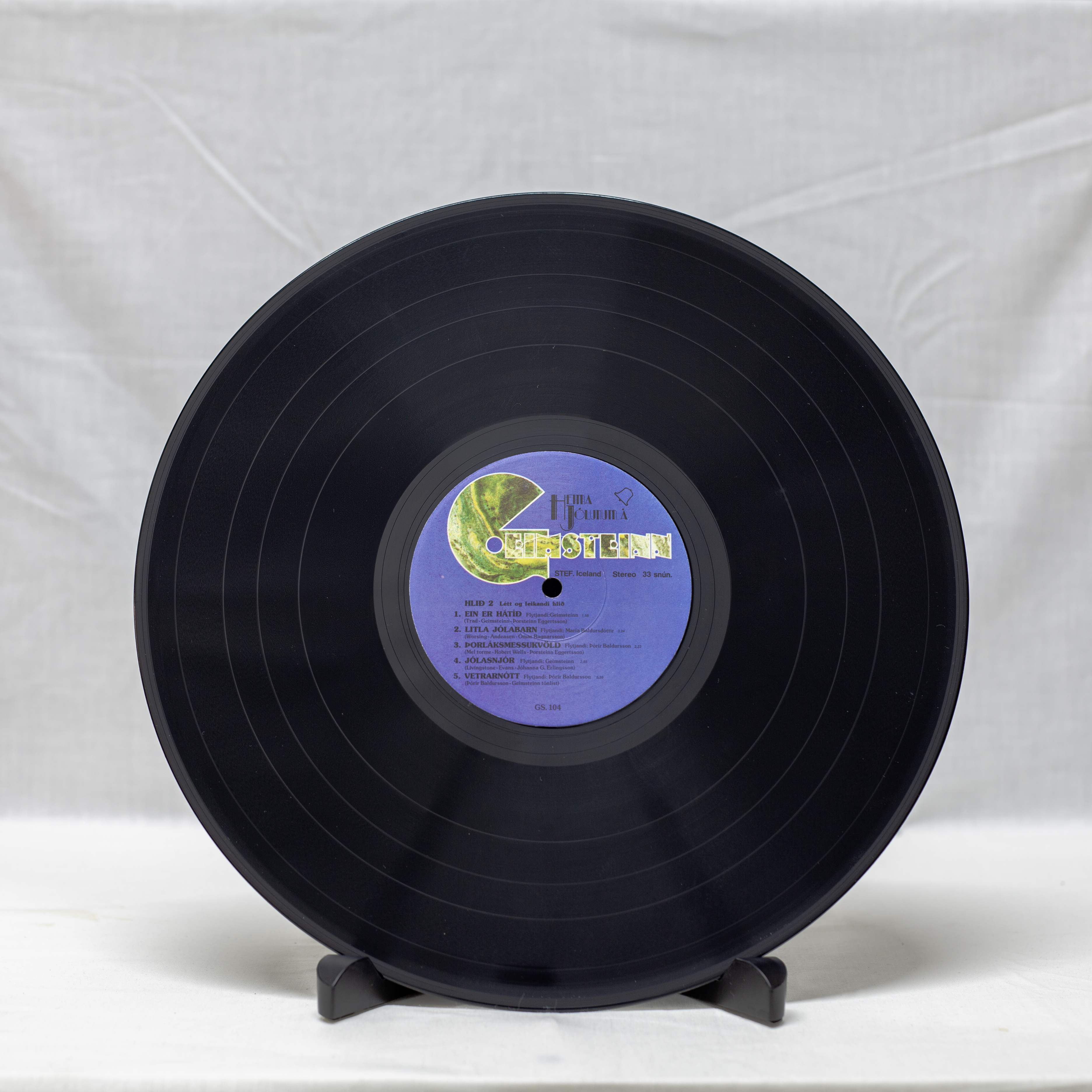 Geimsteinn – Heima Jólunum Á