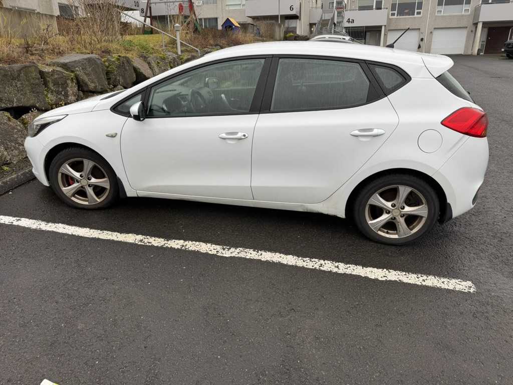 Kia Ceed - ek. 183þ. km - 2013
