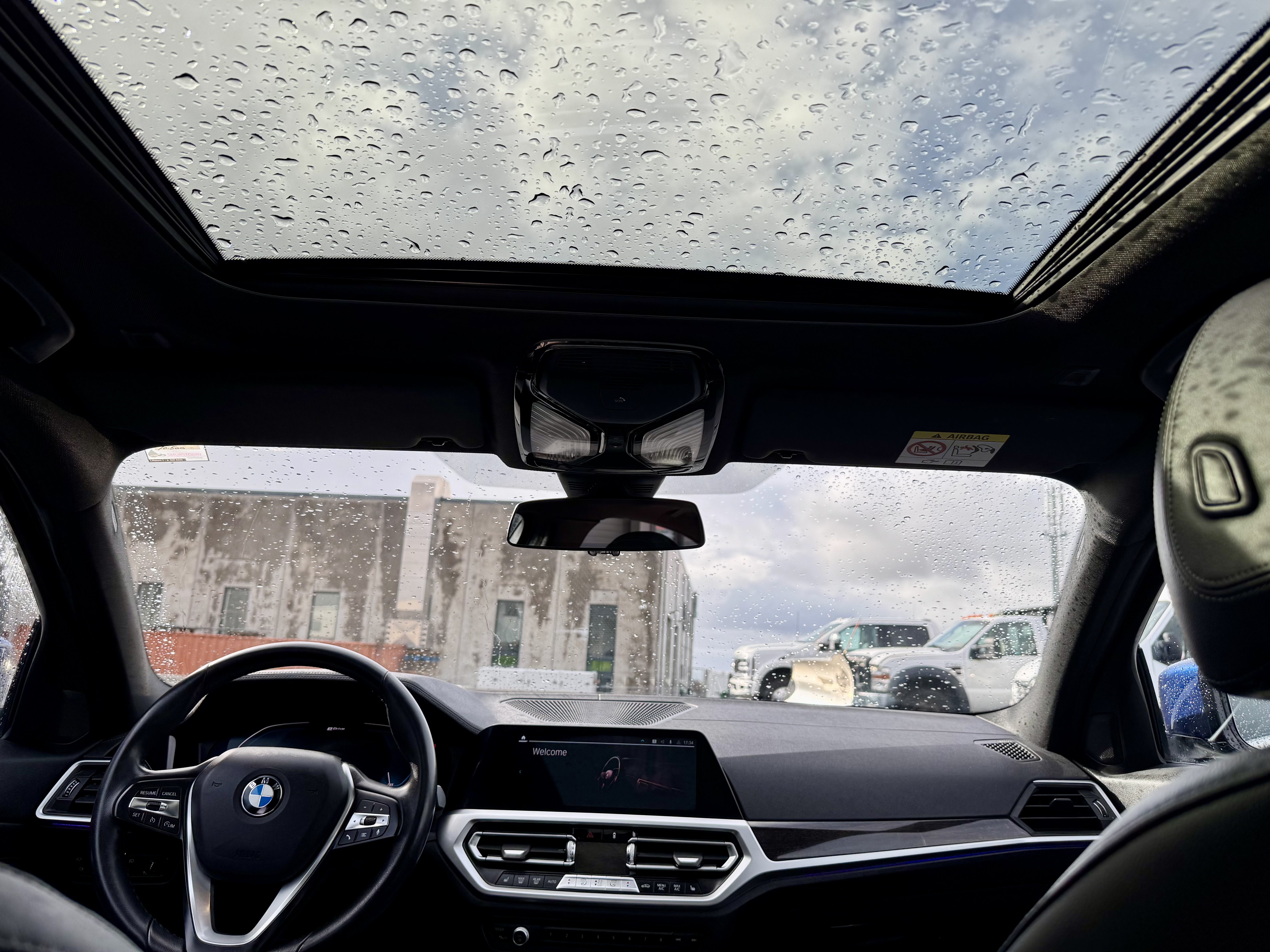 BMW 330e Luxury Line - 2020 - 63.000 km