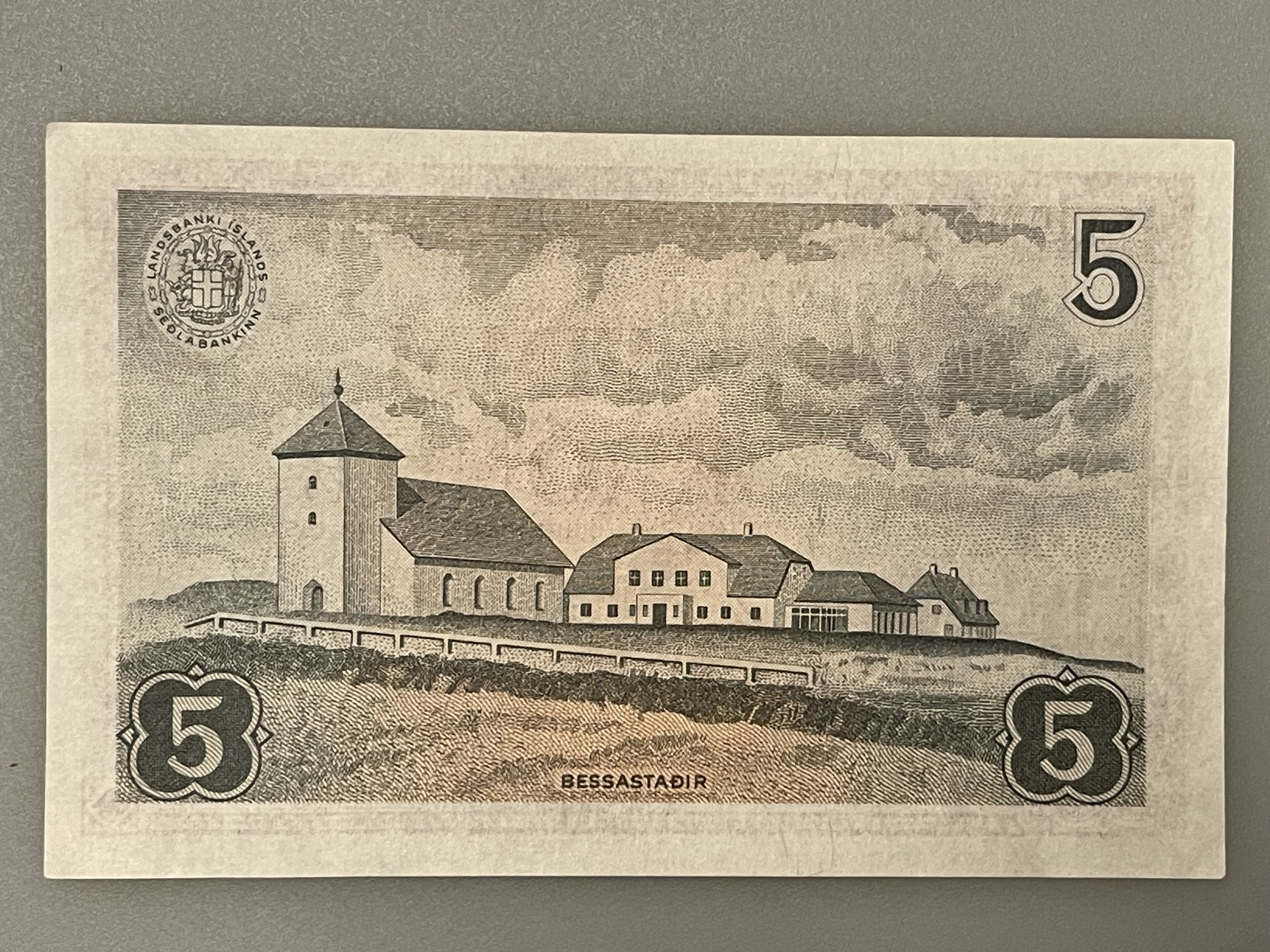 Íslenskur 5 króna seðill