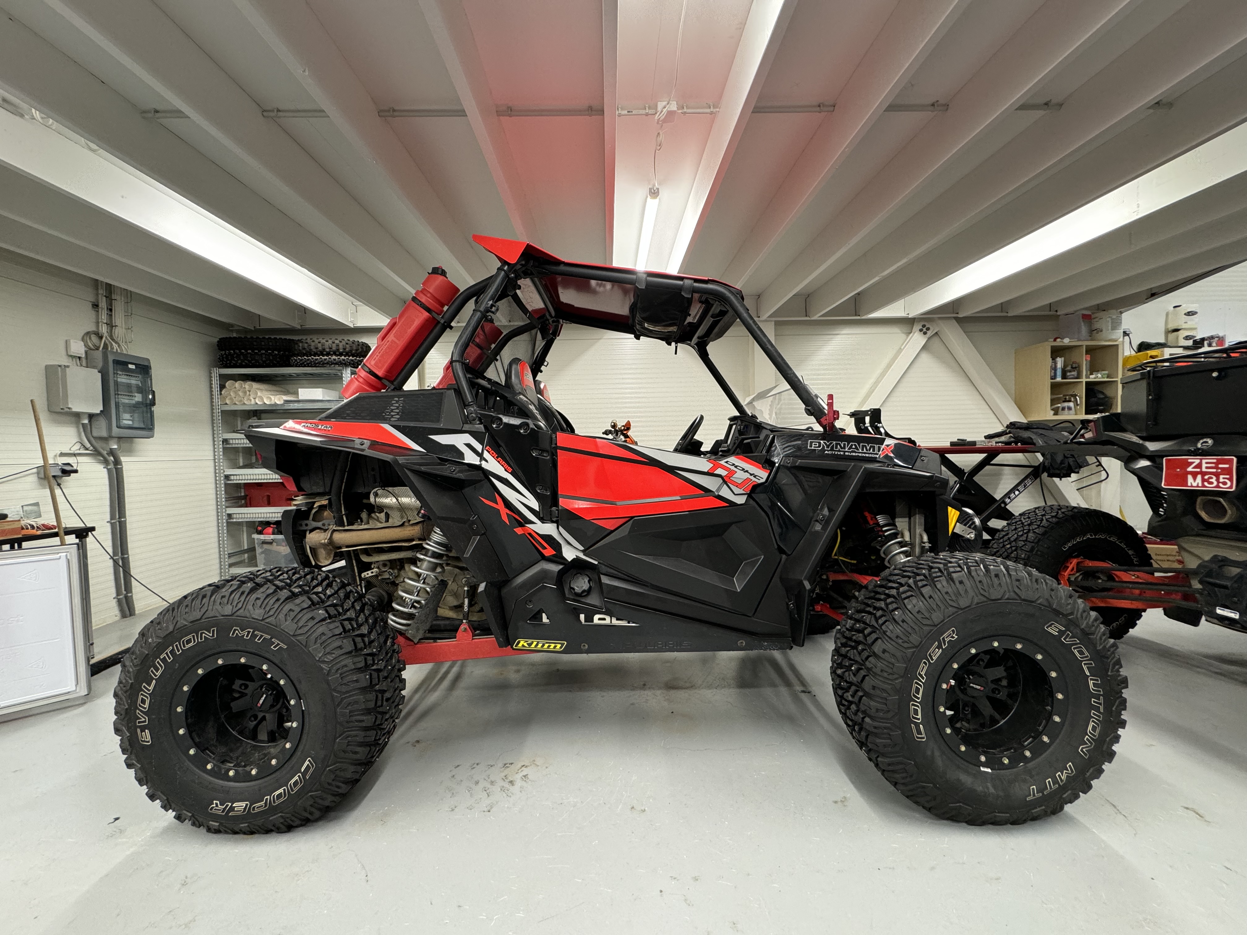 Polaris RZR 64” XP Turbo EPS Dynamix Edition Black 2018