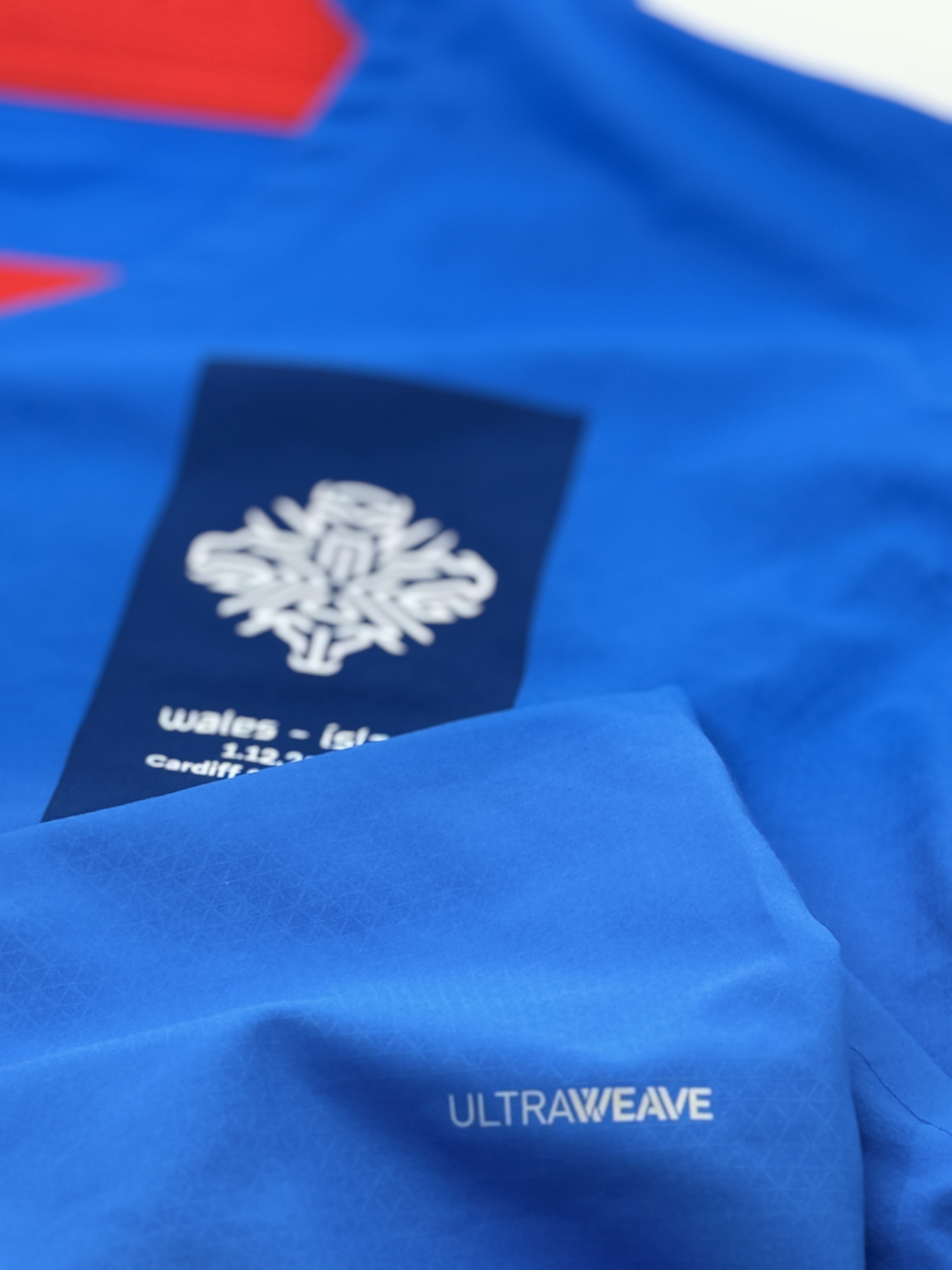 Landsliðstreyja - Wales–Ísland - Árituð fyrir kaupanda