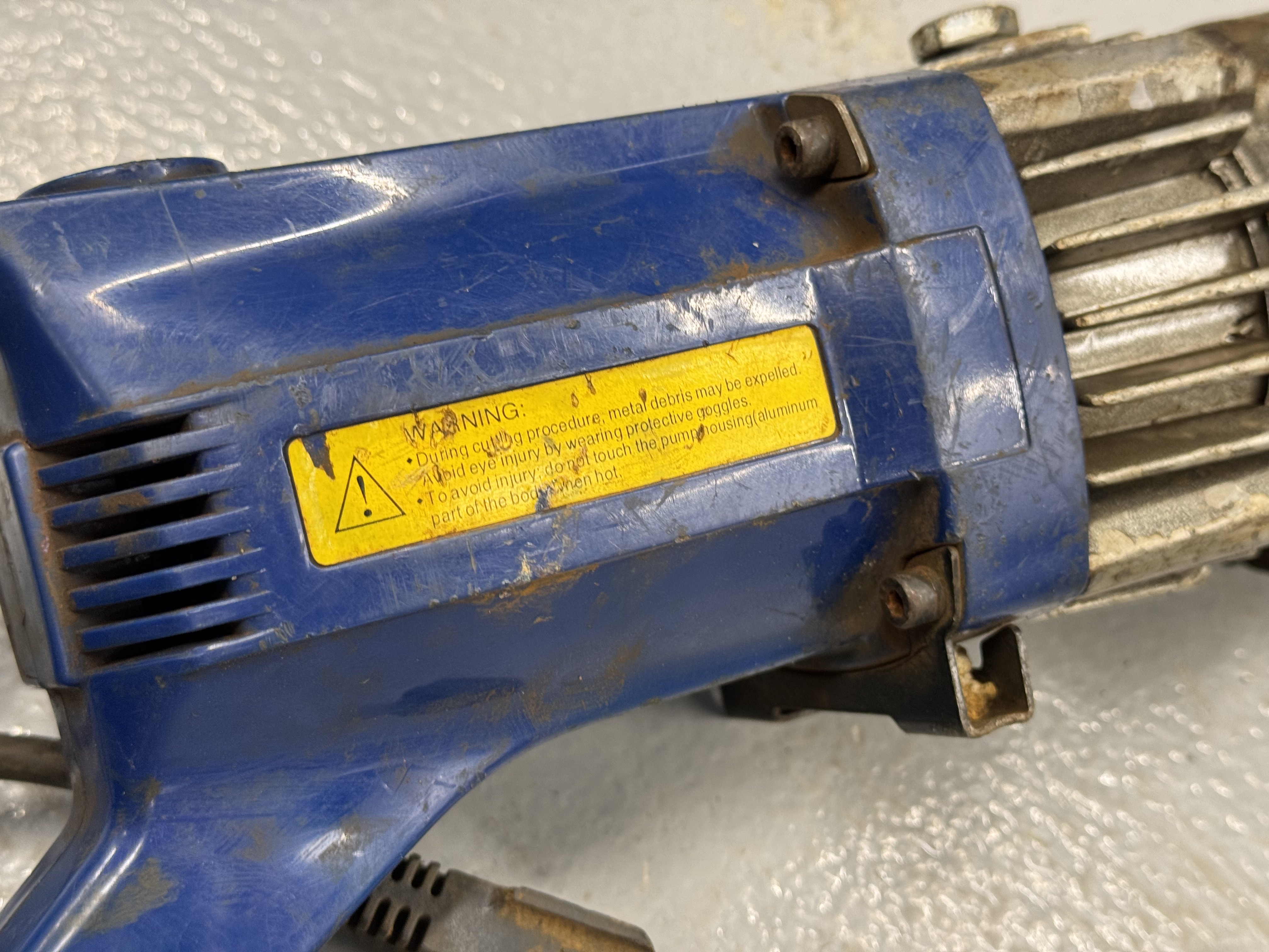 Rebar Cutter og "Zetur"