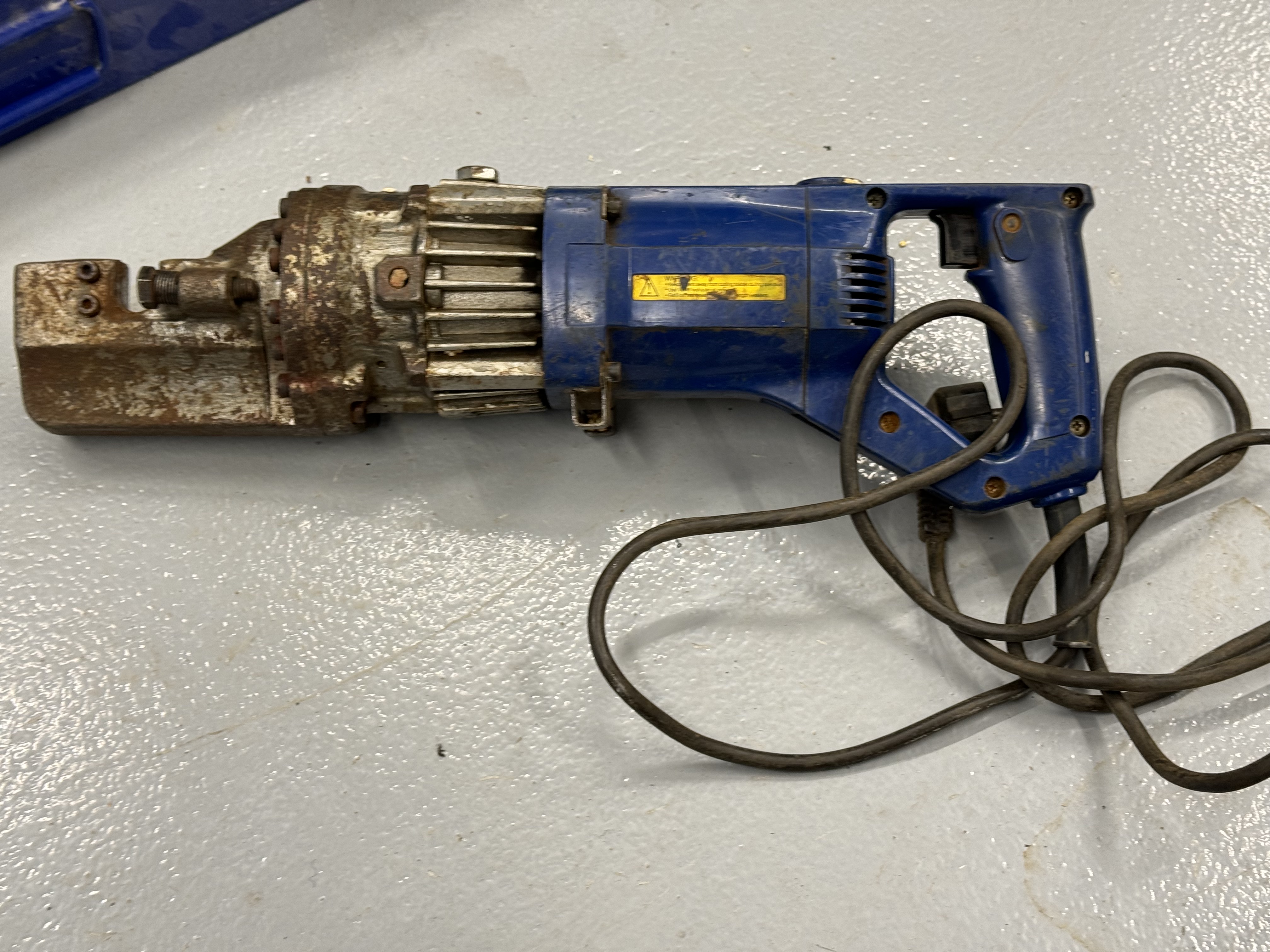 Rebar Cutter og "Zetur"