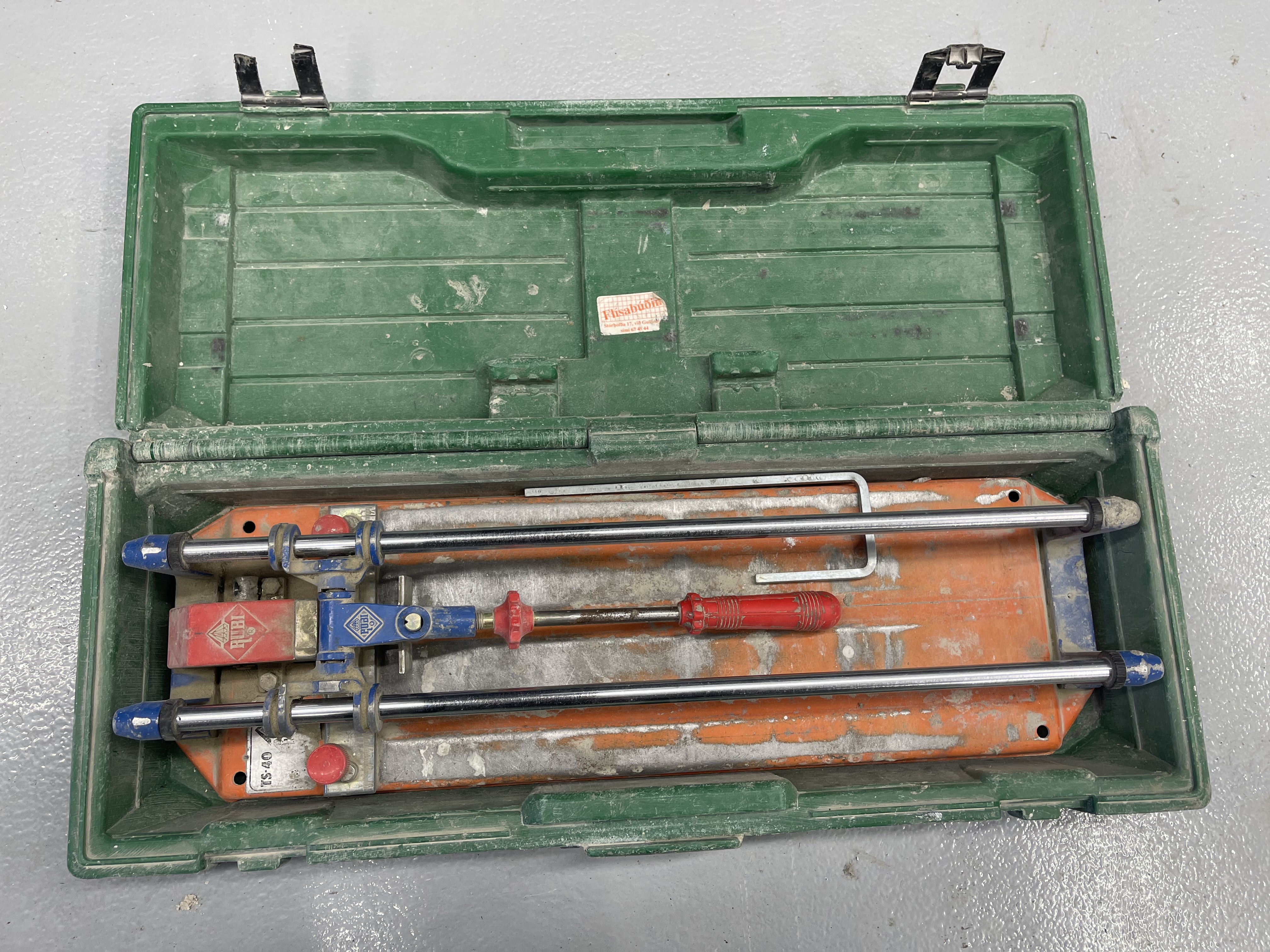 TS-40 Rubi flísaskeri