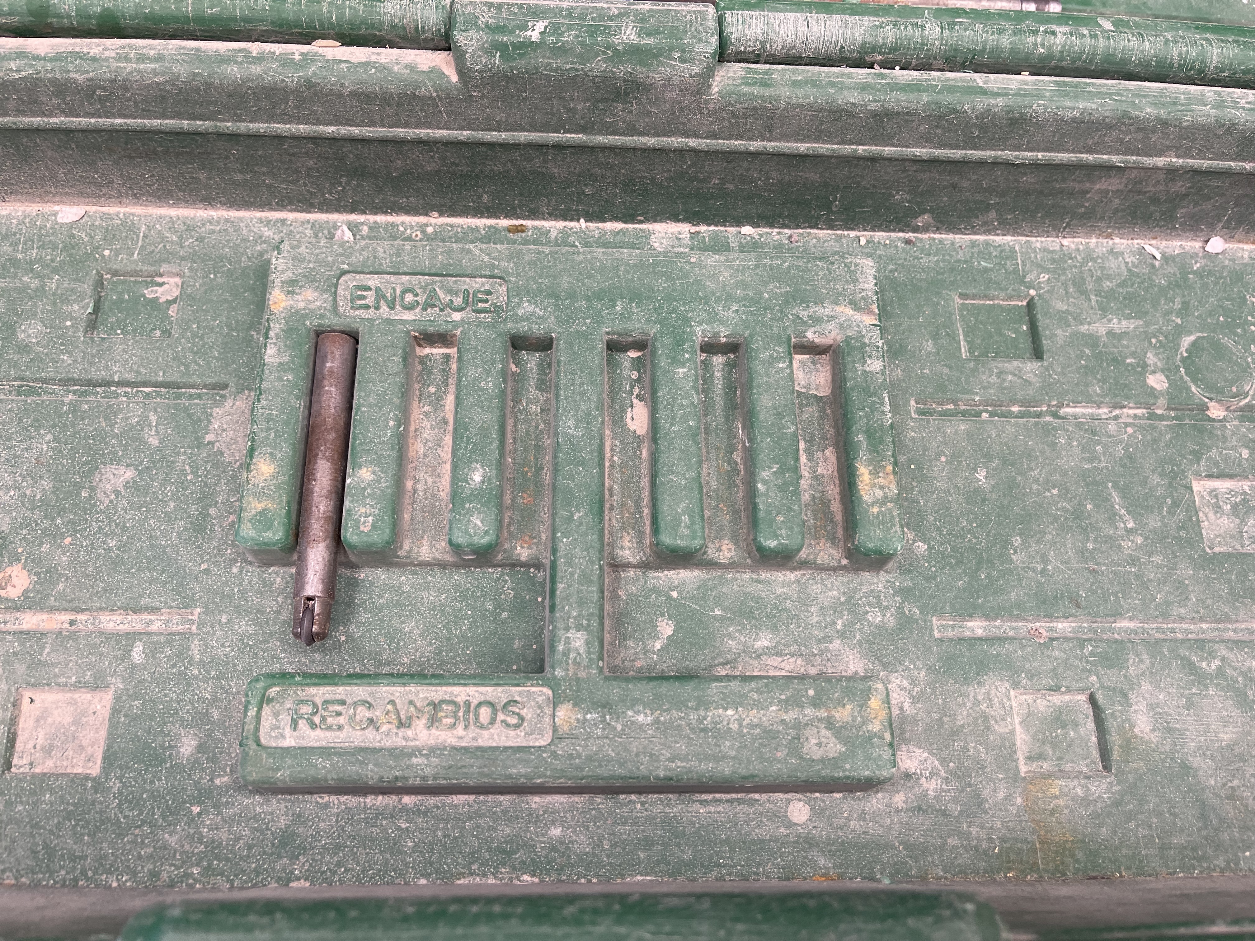 TS-40 Rubi flísaskeri