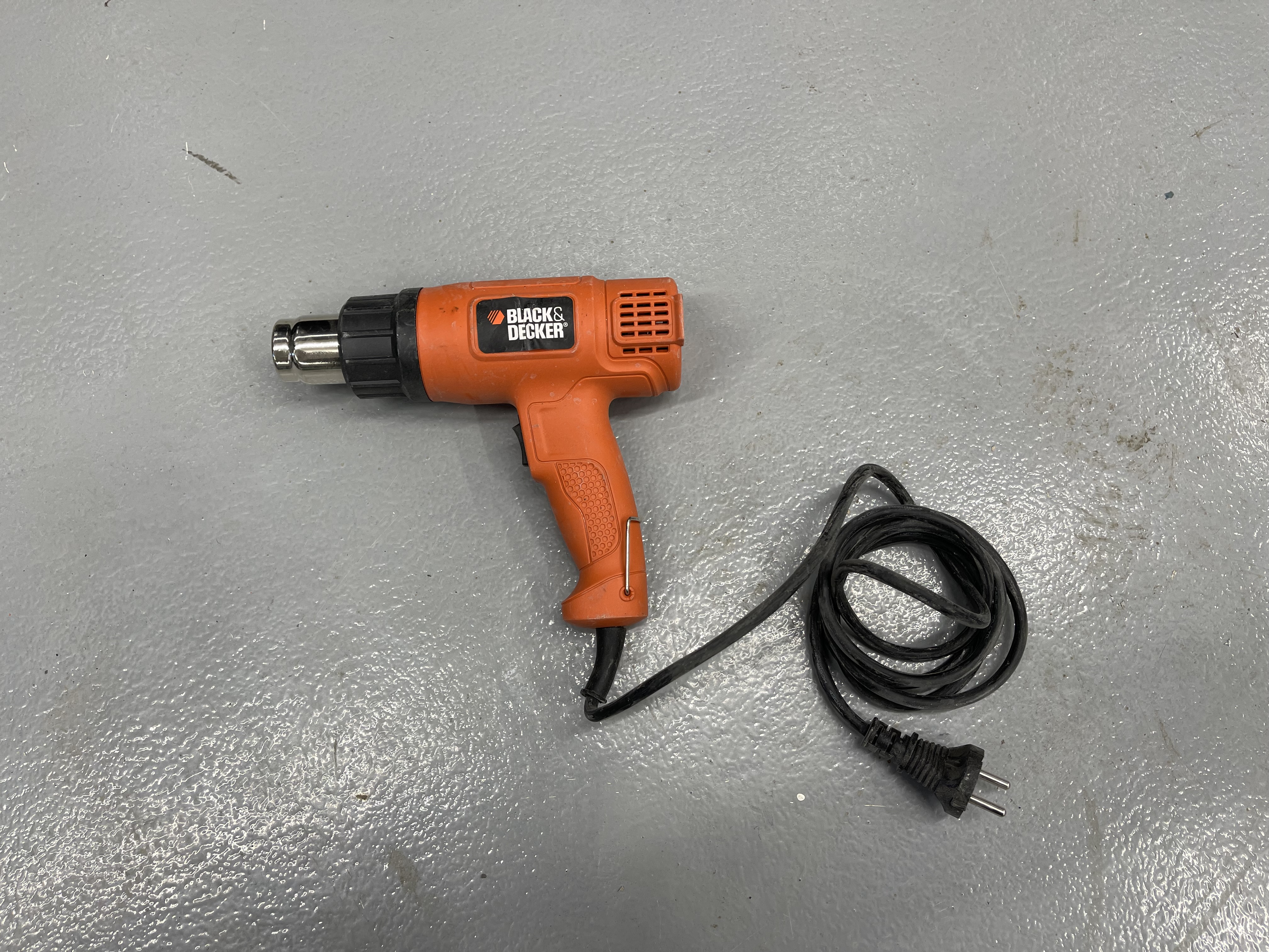 Verkfæra pakki: 2 borvélar, hitabyssa