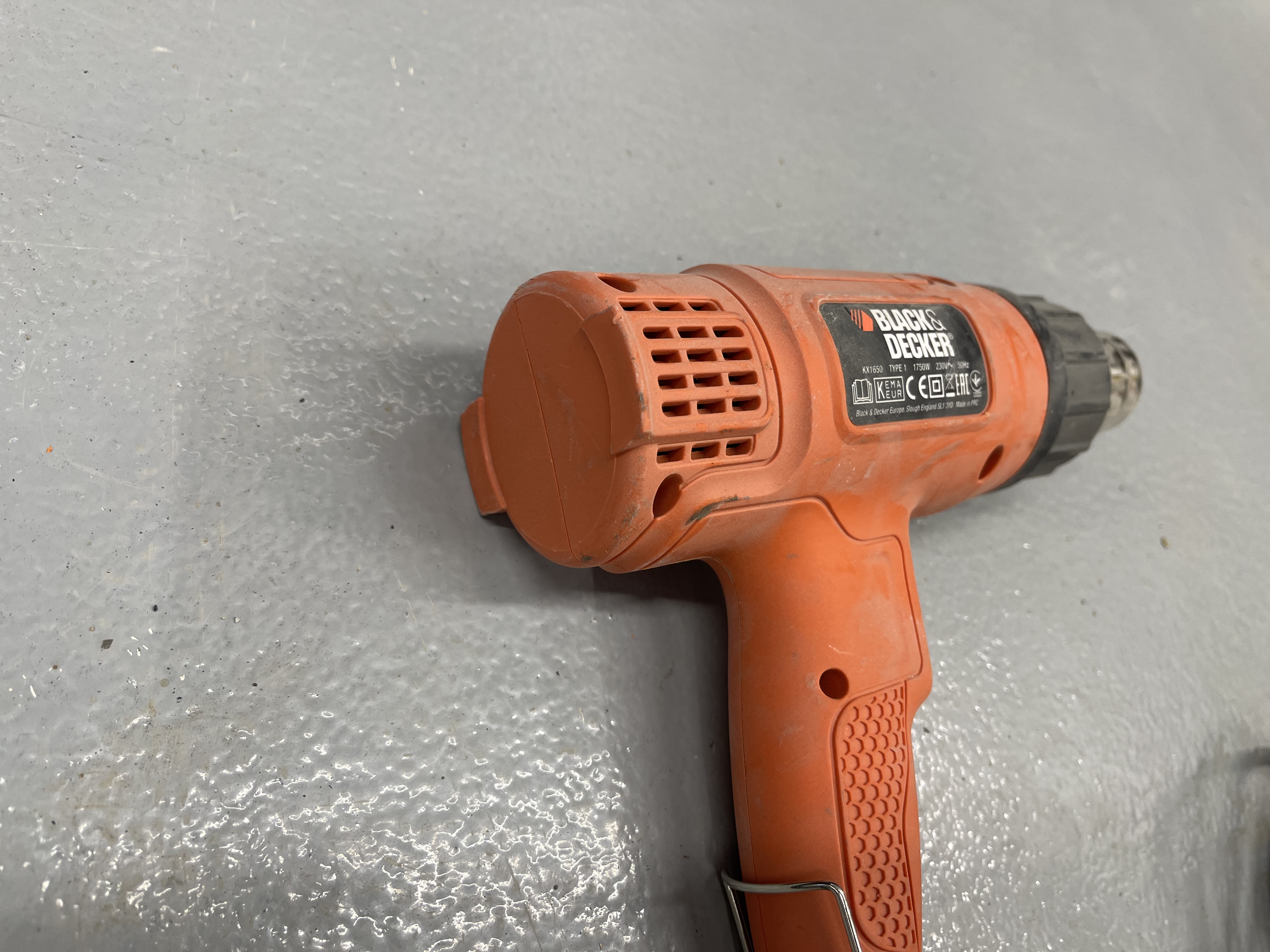 Verkfæra pakki: 2 borvélar, hitabyssa