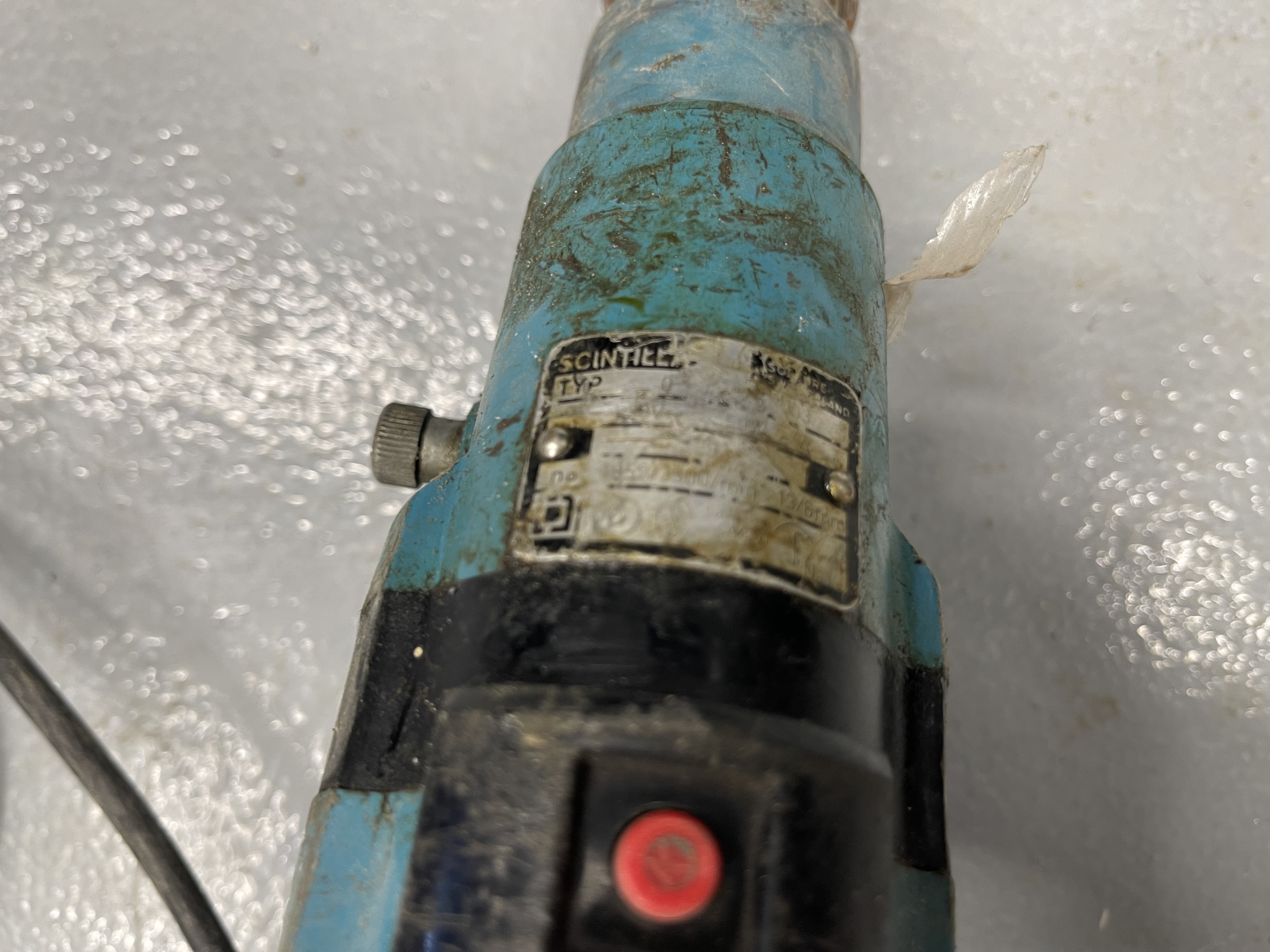 Verkfæra pakki: 2 borvélar, hitabyssa