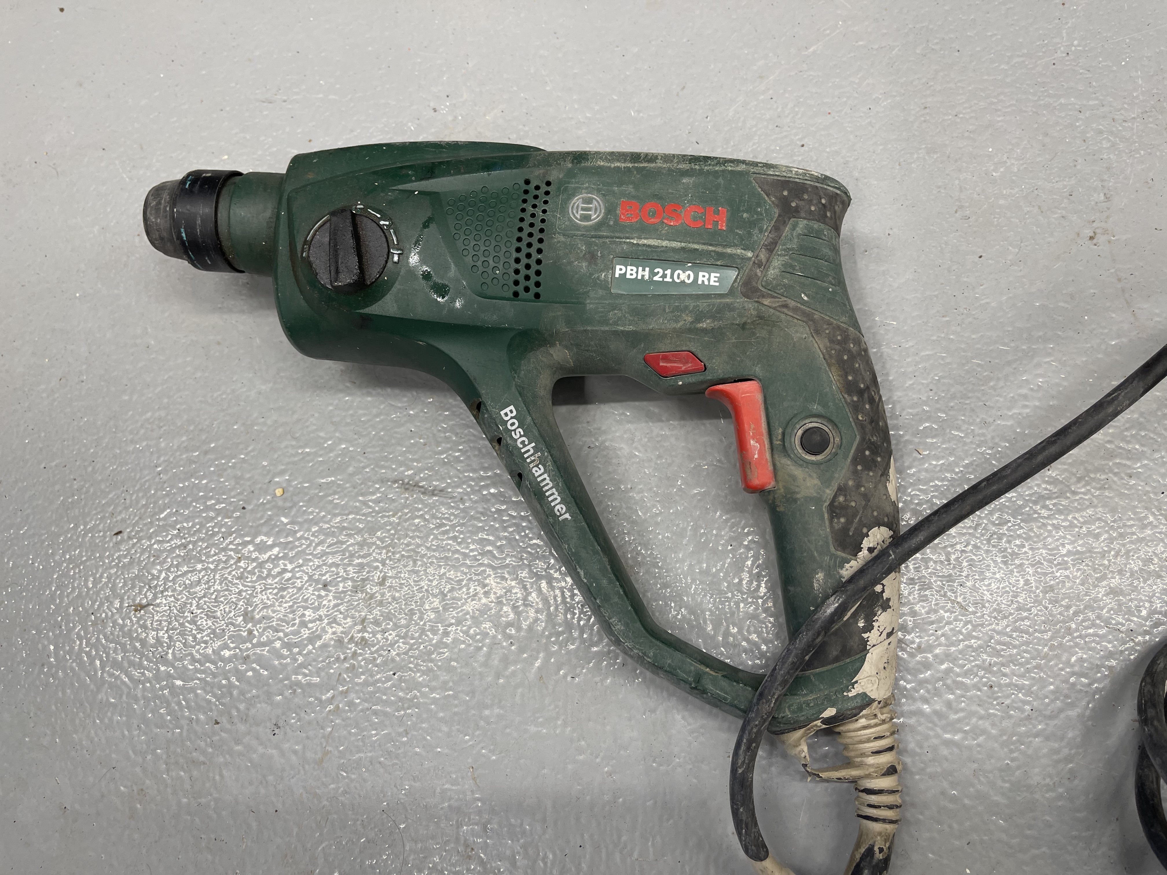 Verkfæra pakki: Drive, Bosch, ljós og fleira