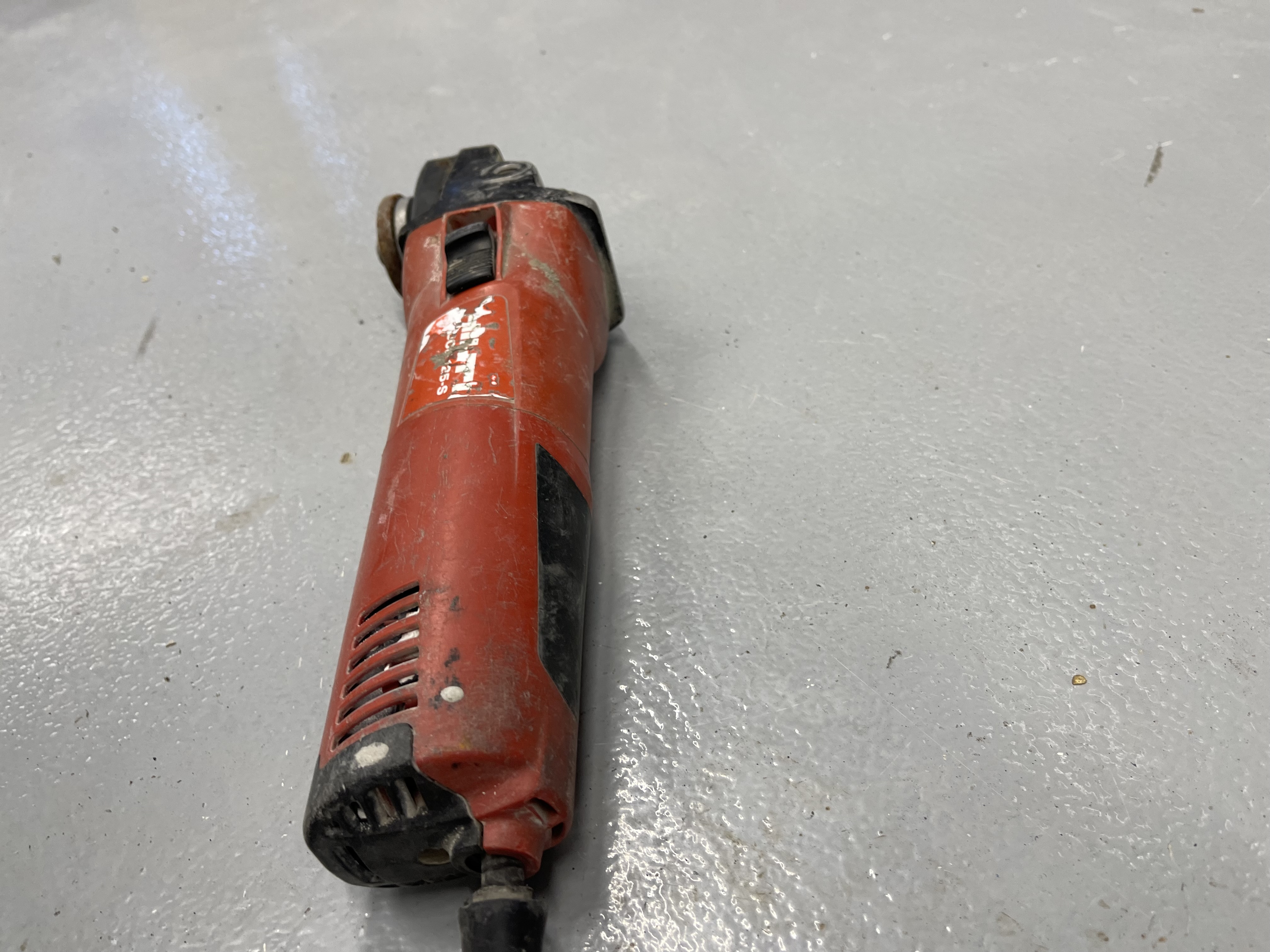 Verkfæra pakki: Makita, Hitachi, sög