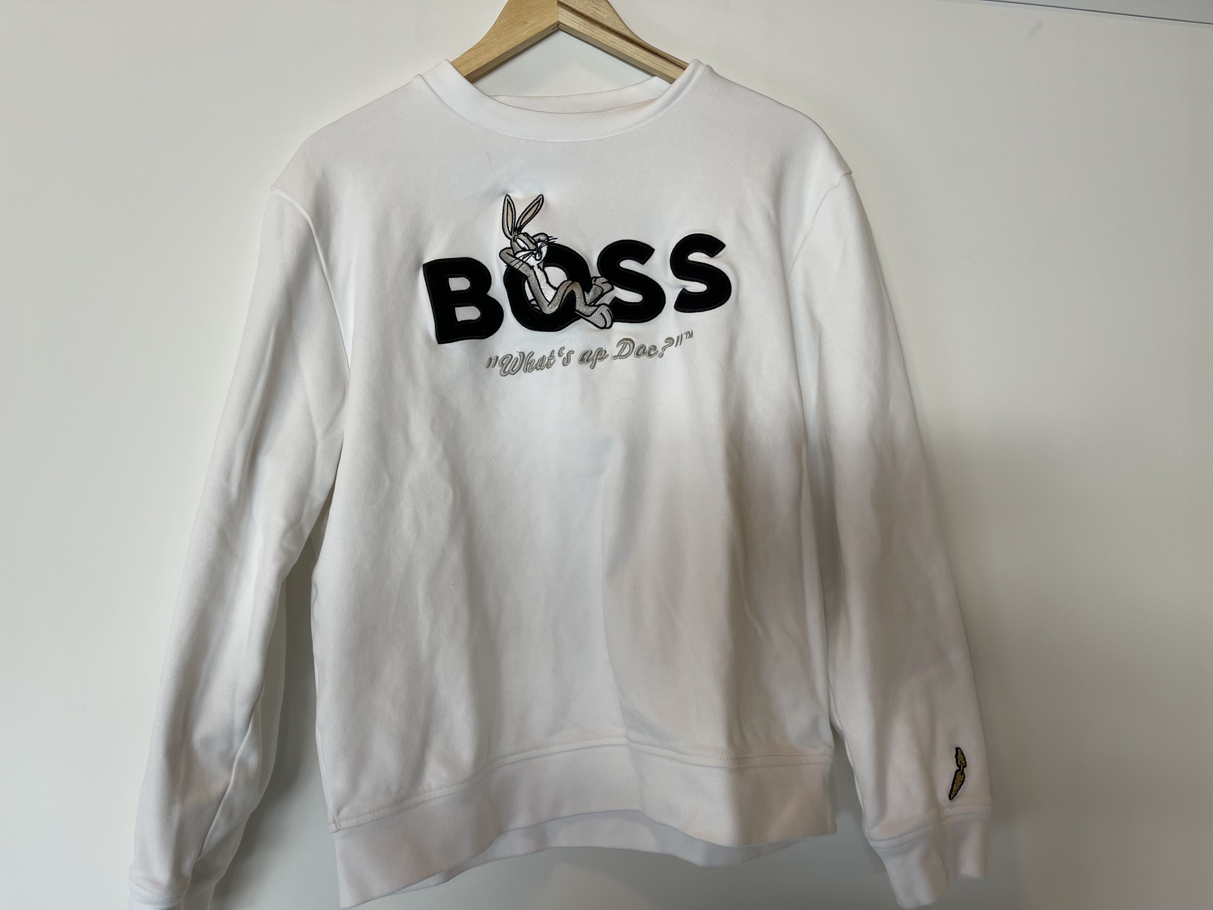 Looney Tunes x Boss peysa