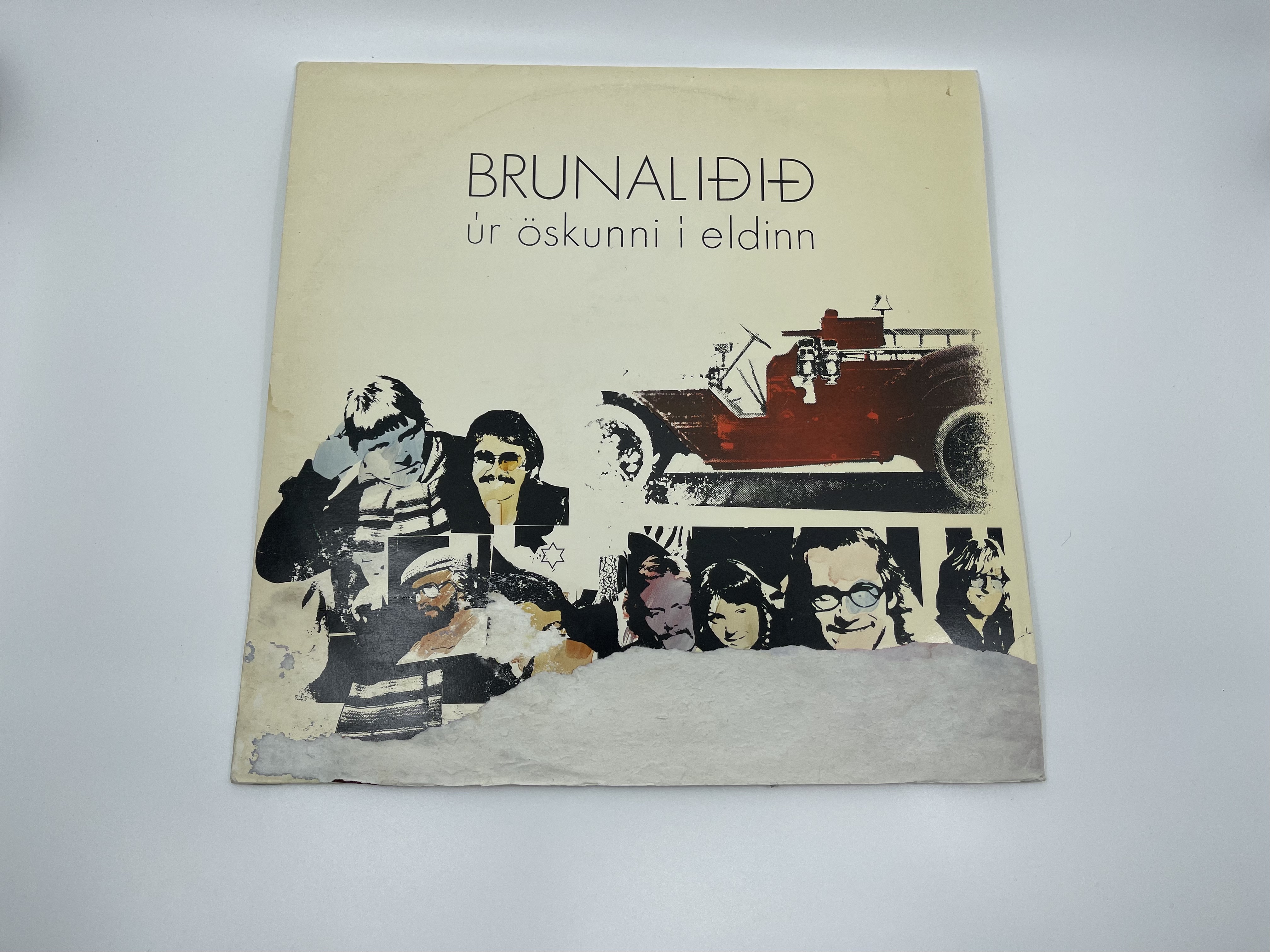Brunaliðið - úr öskunni í eldinn
