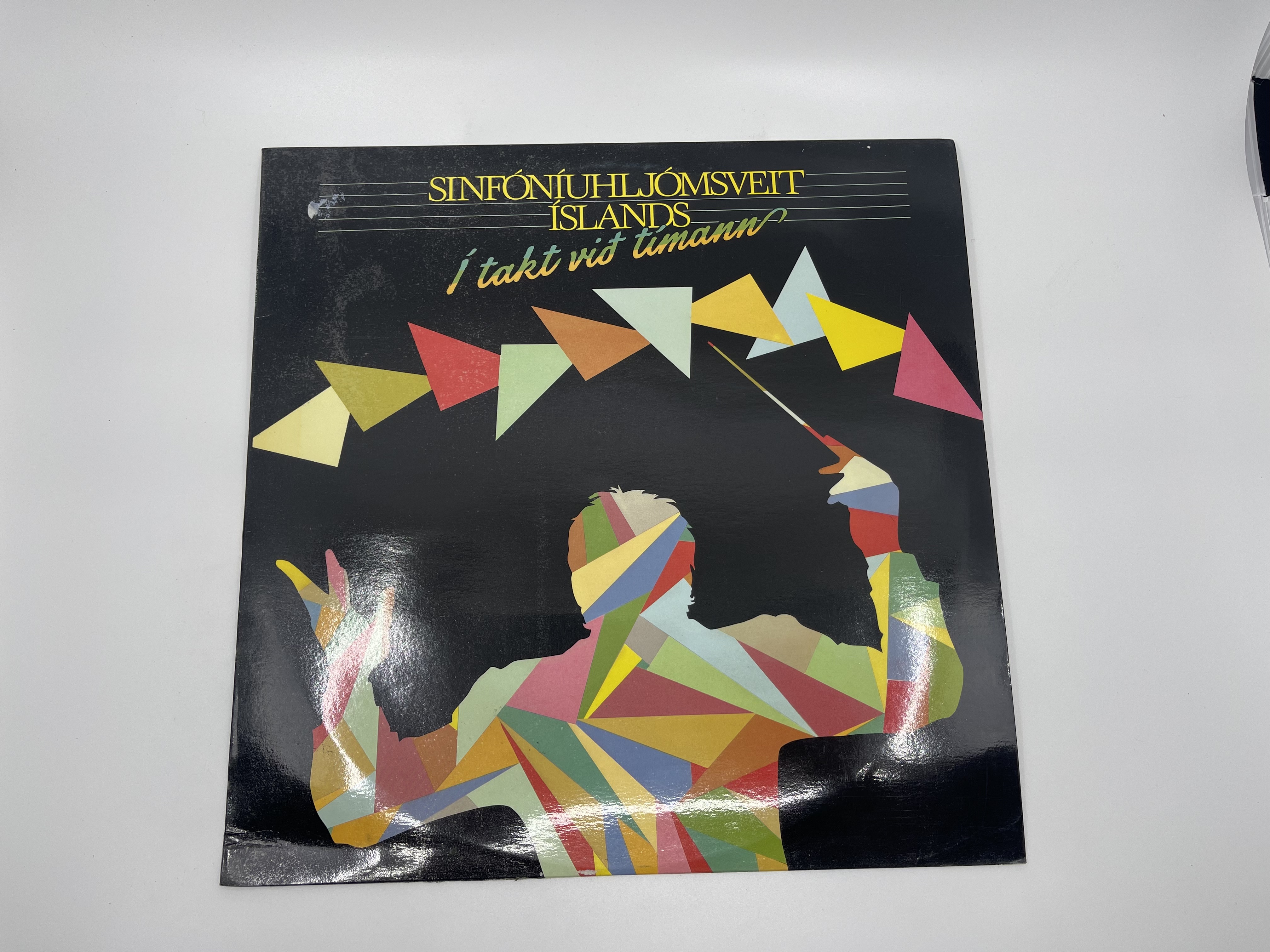 Simfóníuhljómsveit Íslands - Í takti við tímann