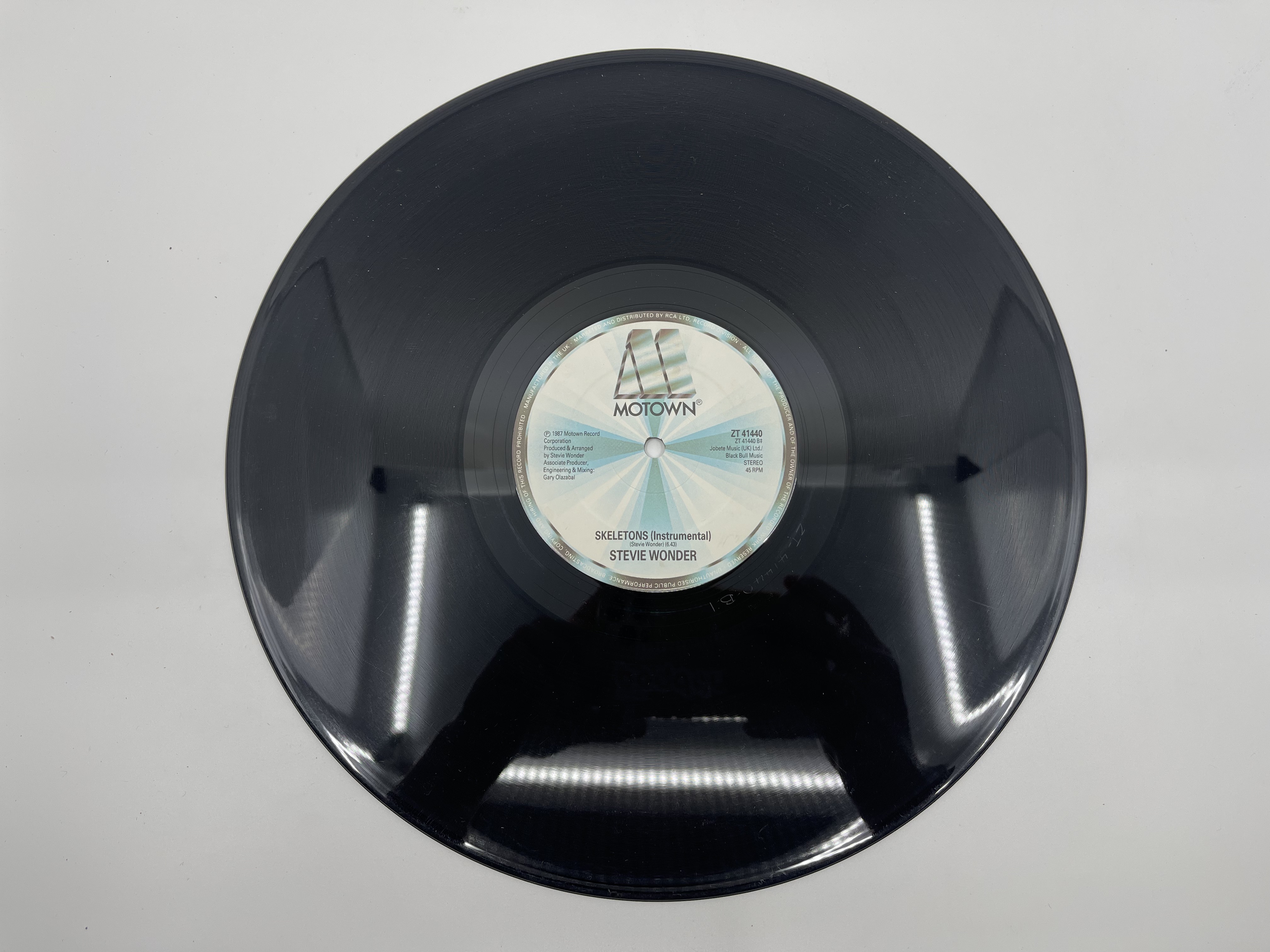 Stevie Wonder - Skeletons