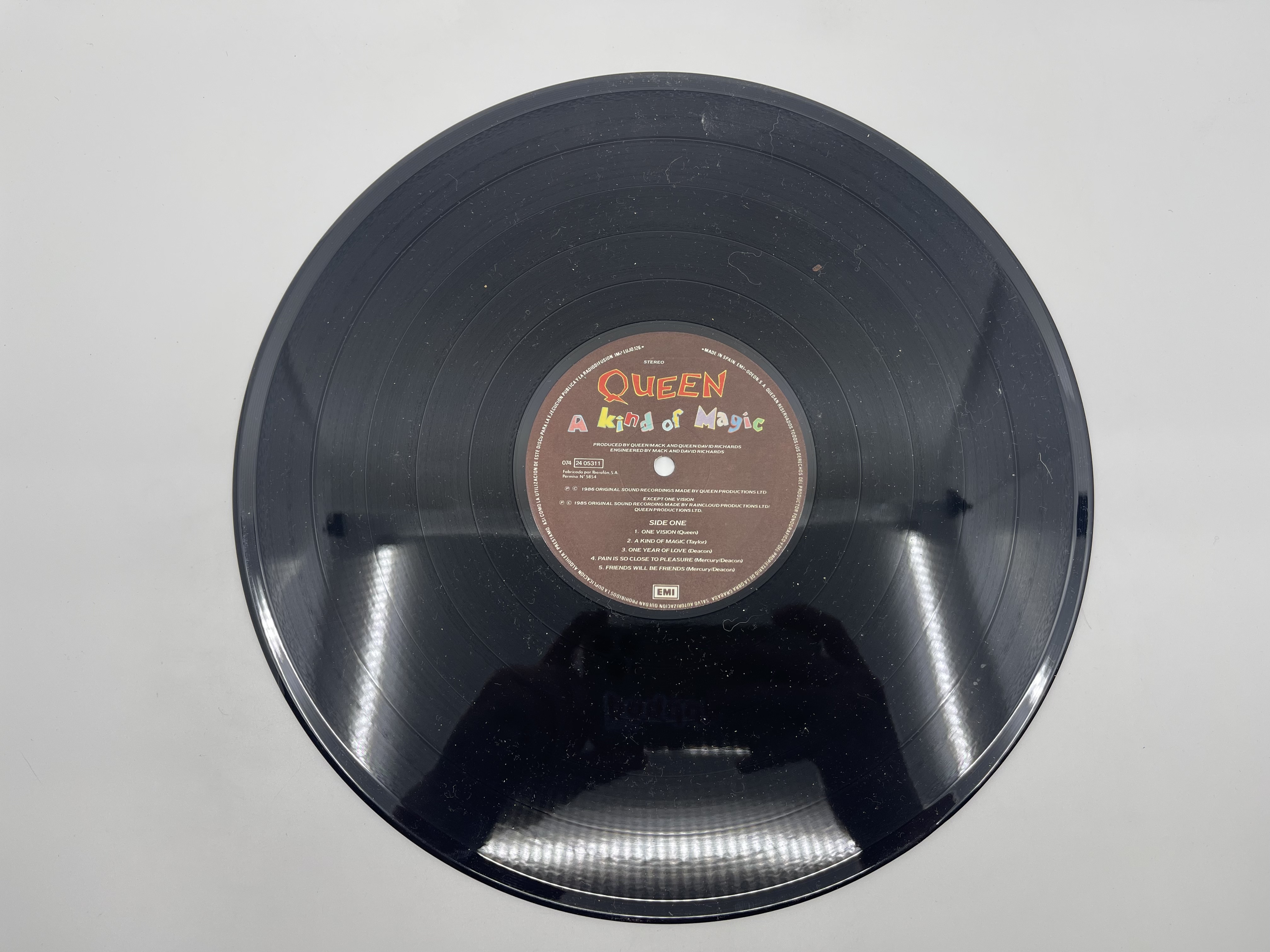 Queen - A kind of Magic