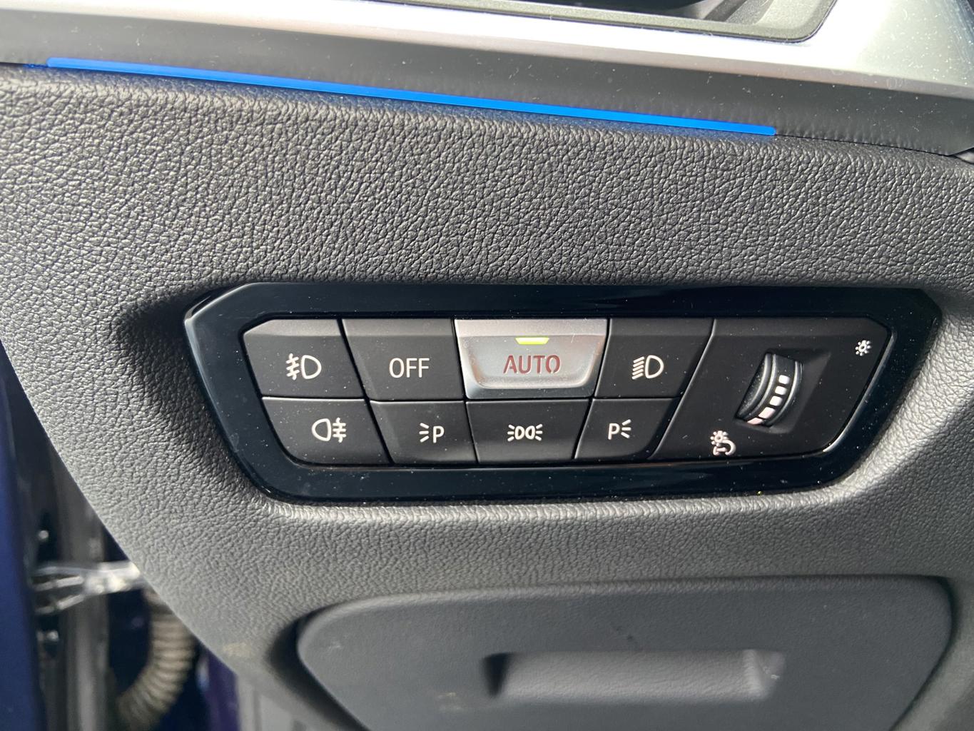 BMW 330e Luxury Line - 1/2020 - 57þ. km