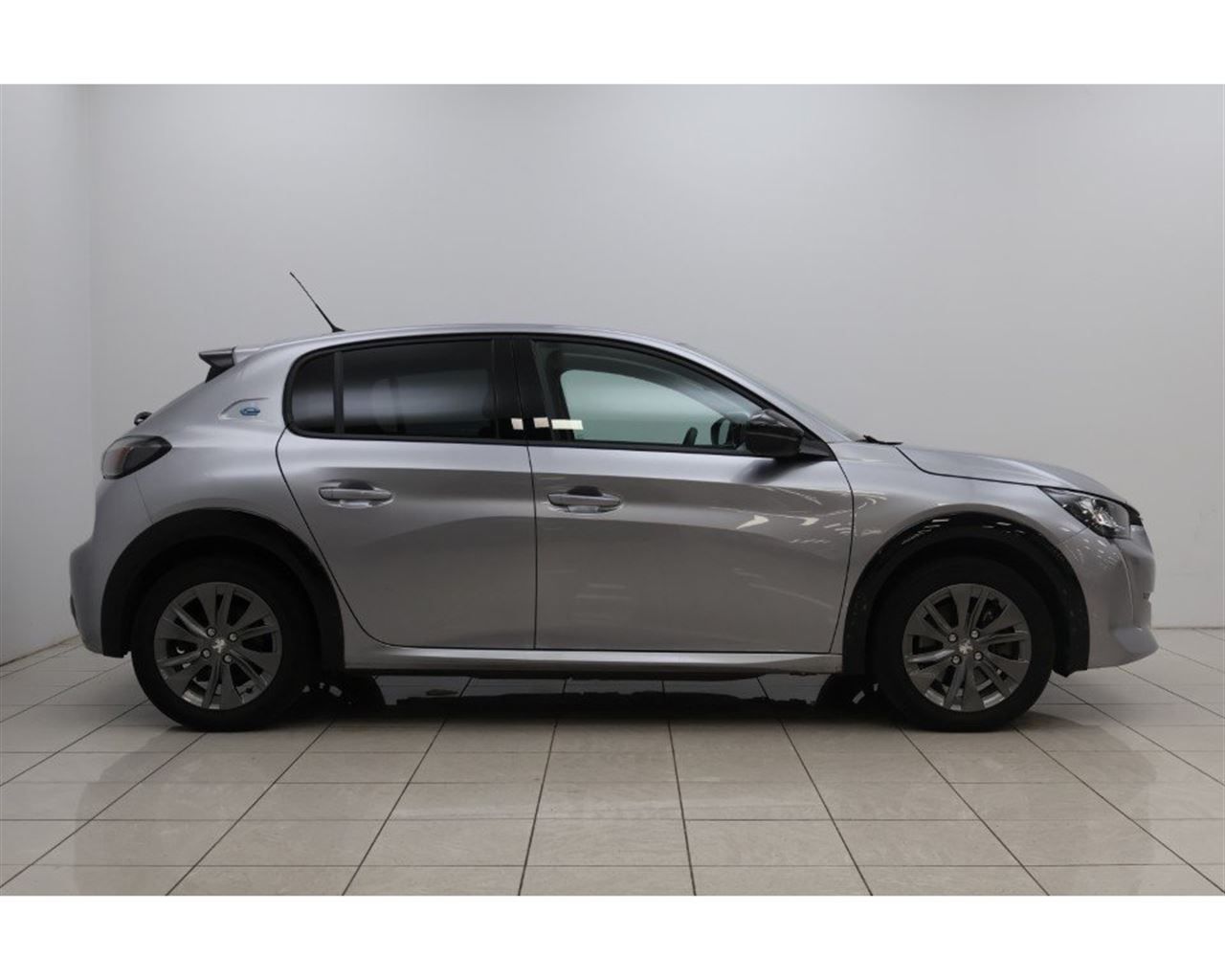 Peugeot E-208 Allure - 5/2022 - 30þ. km