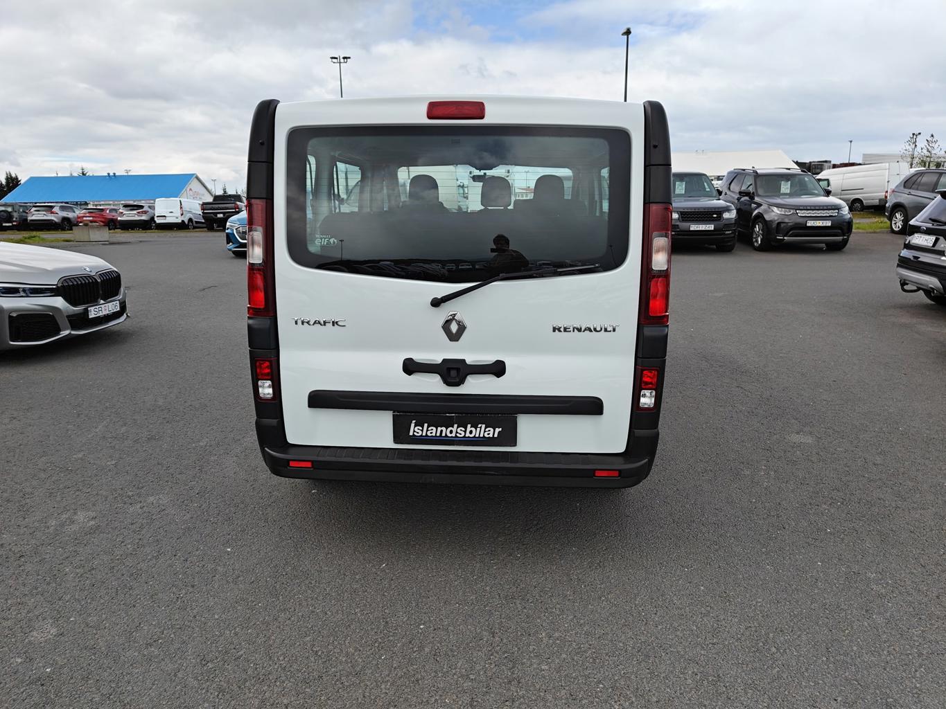 Renault Trafic 8 manna - 3/2017 - 210þ. km