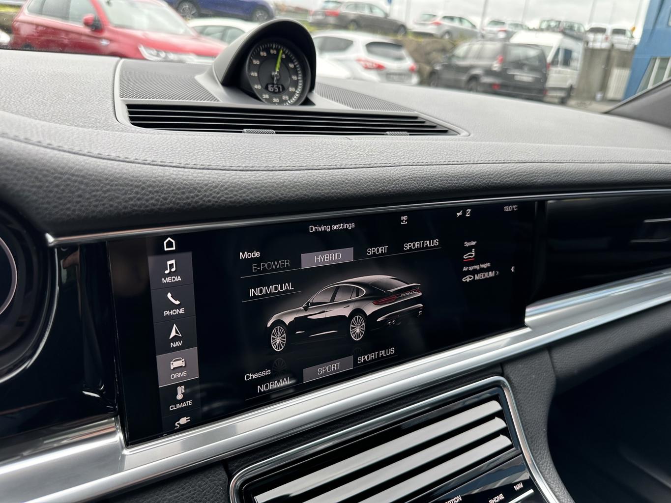 Porsche Panamera 4 E-Hybrid - 7/2017 - 54þ. km