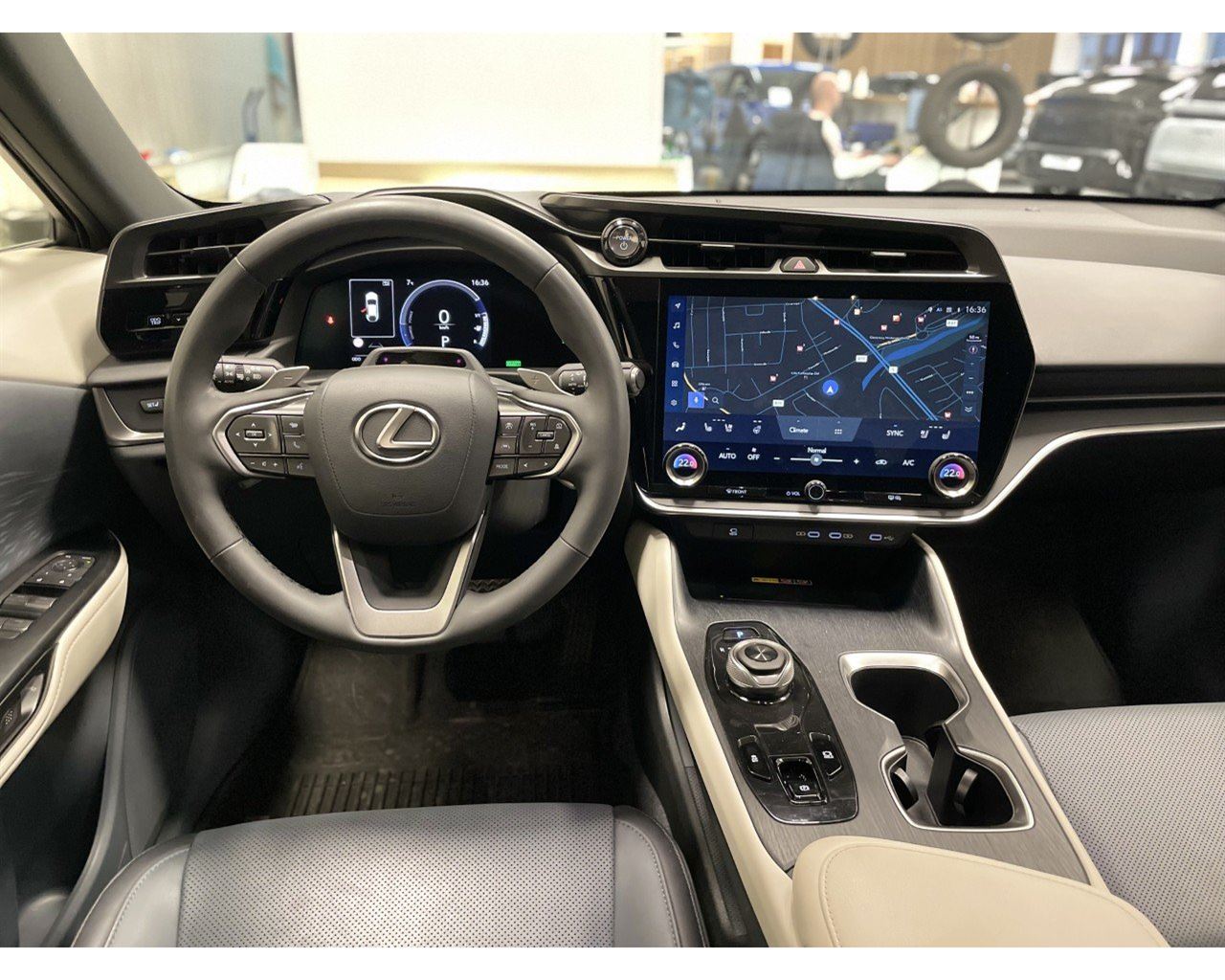 Lexus RZ 450E - 6/2023 - 10þ. km