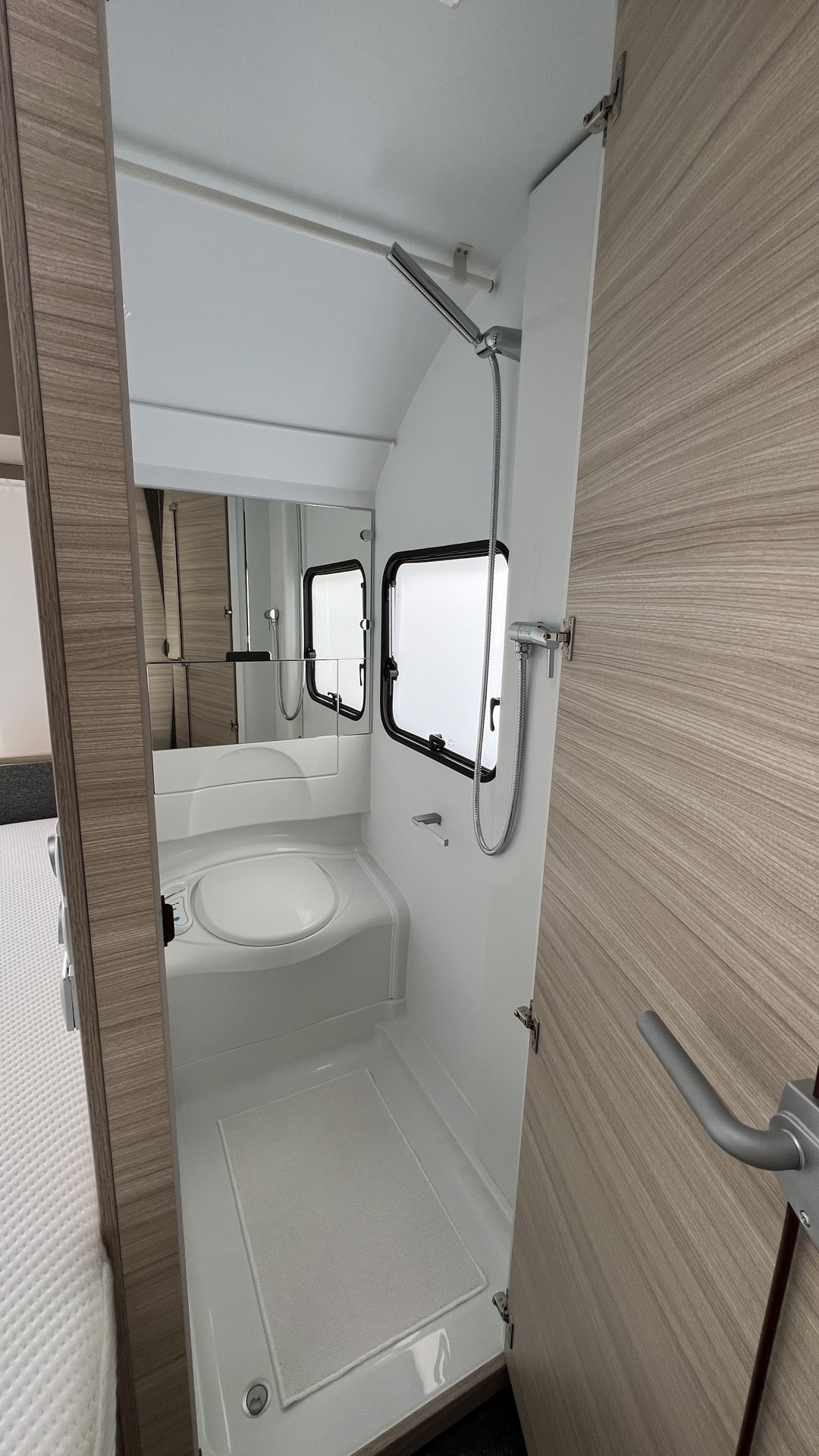 Adria 402 PH Altea Mover - 6/2023