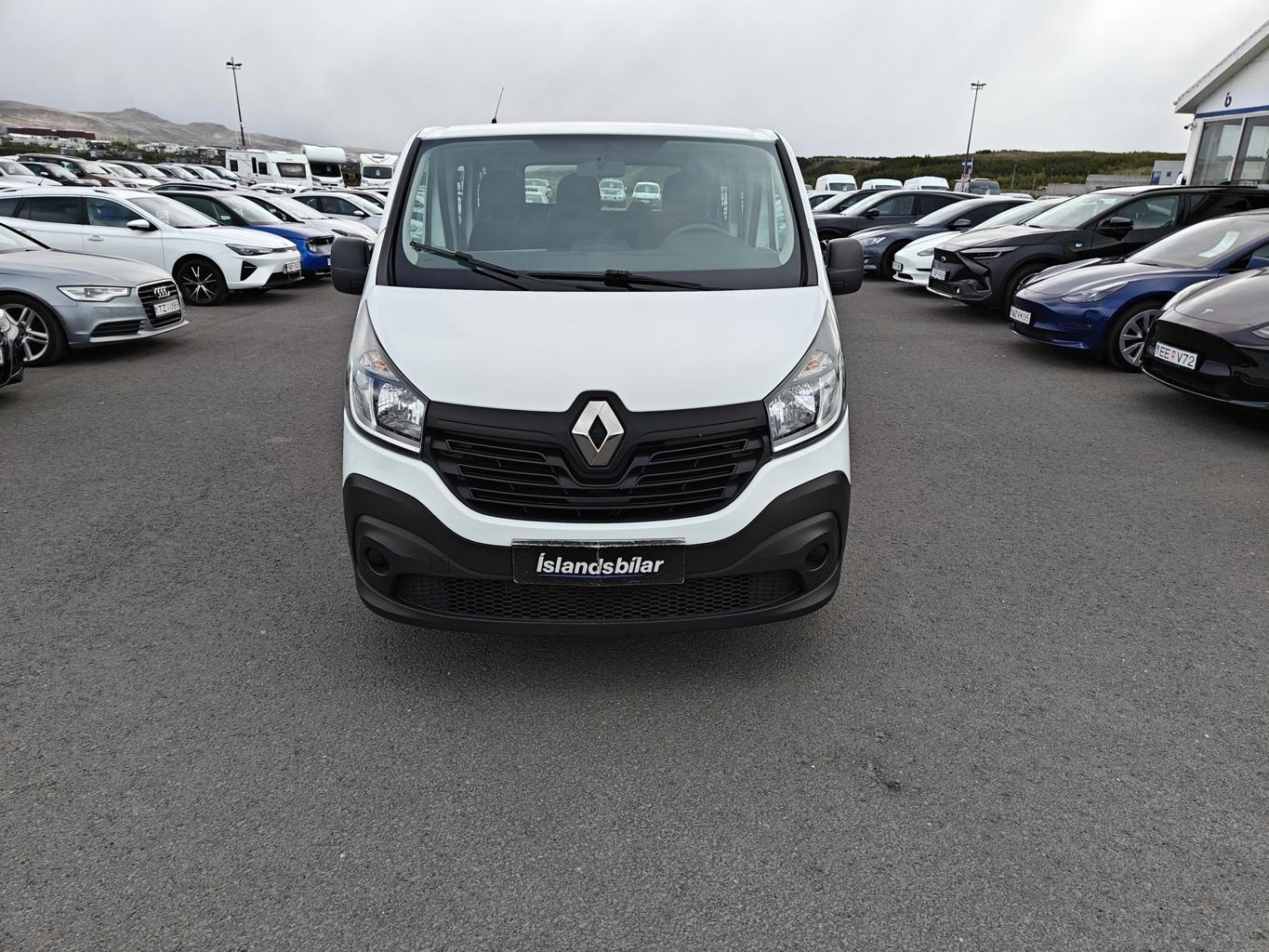 Renault Trafic 8 manna - 3/2017 - 210þ. km