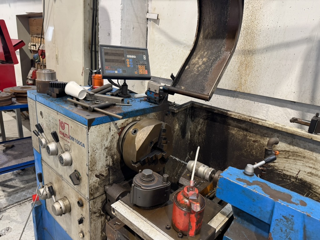 Rennibekkur – KNUTH DM1000A