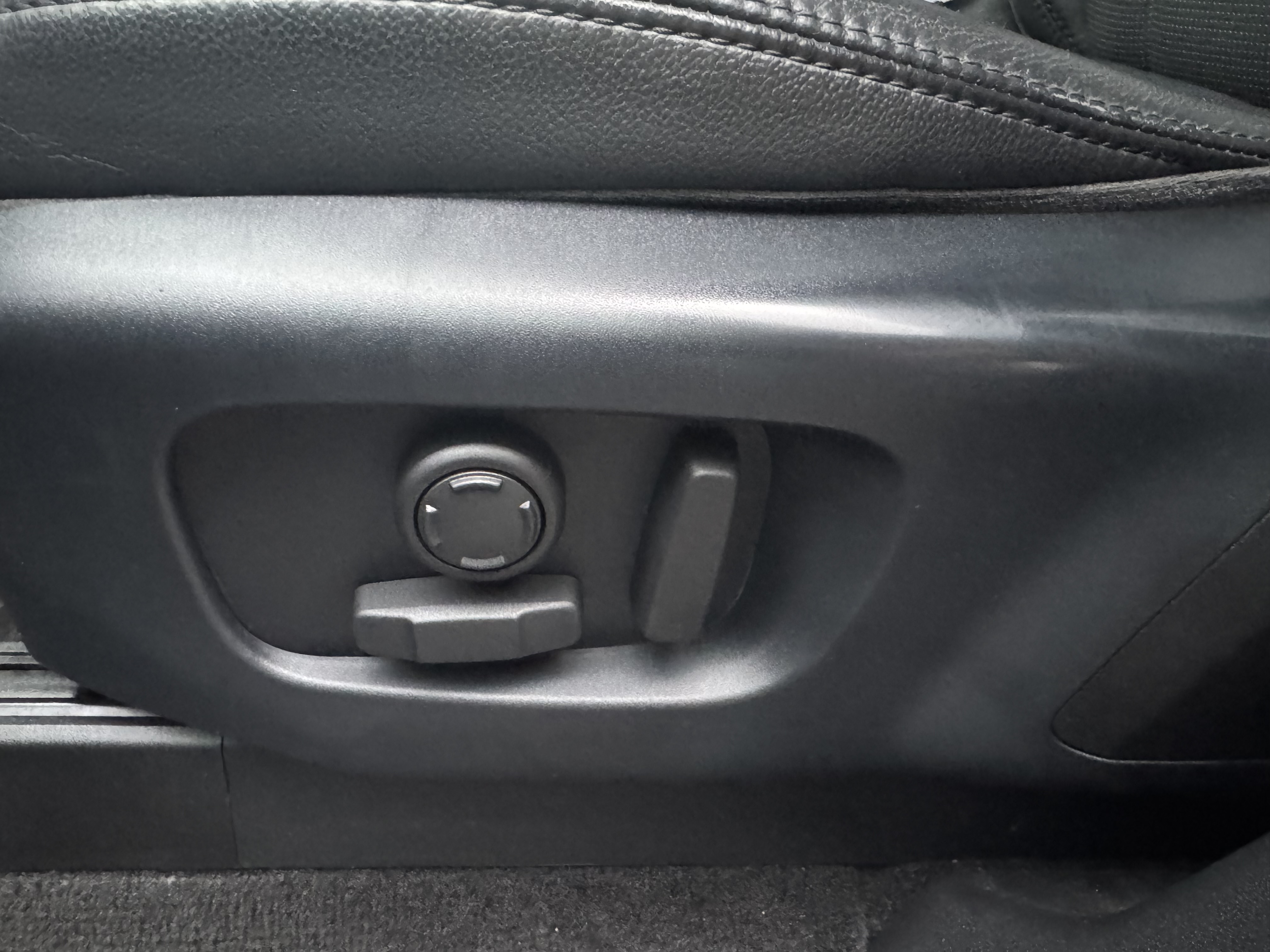 Land Rover Discovery 5 SE - 2019 - 84þ. km