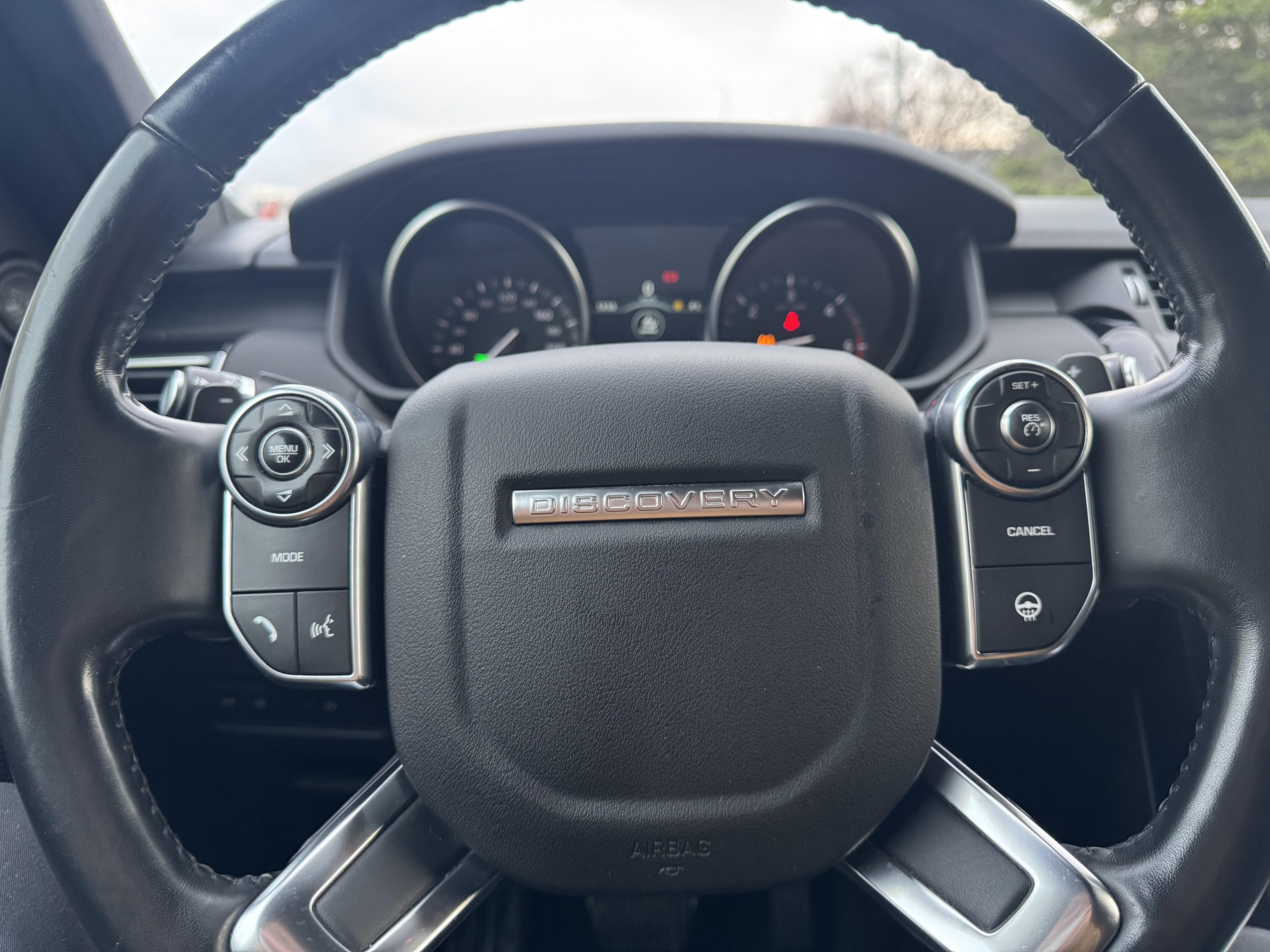 Land Rover Discovery 5 S - 2018 - 142þ. km
