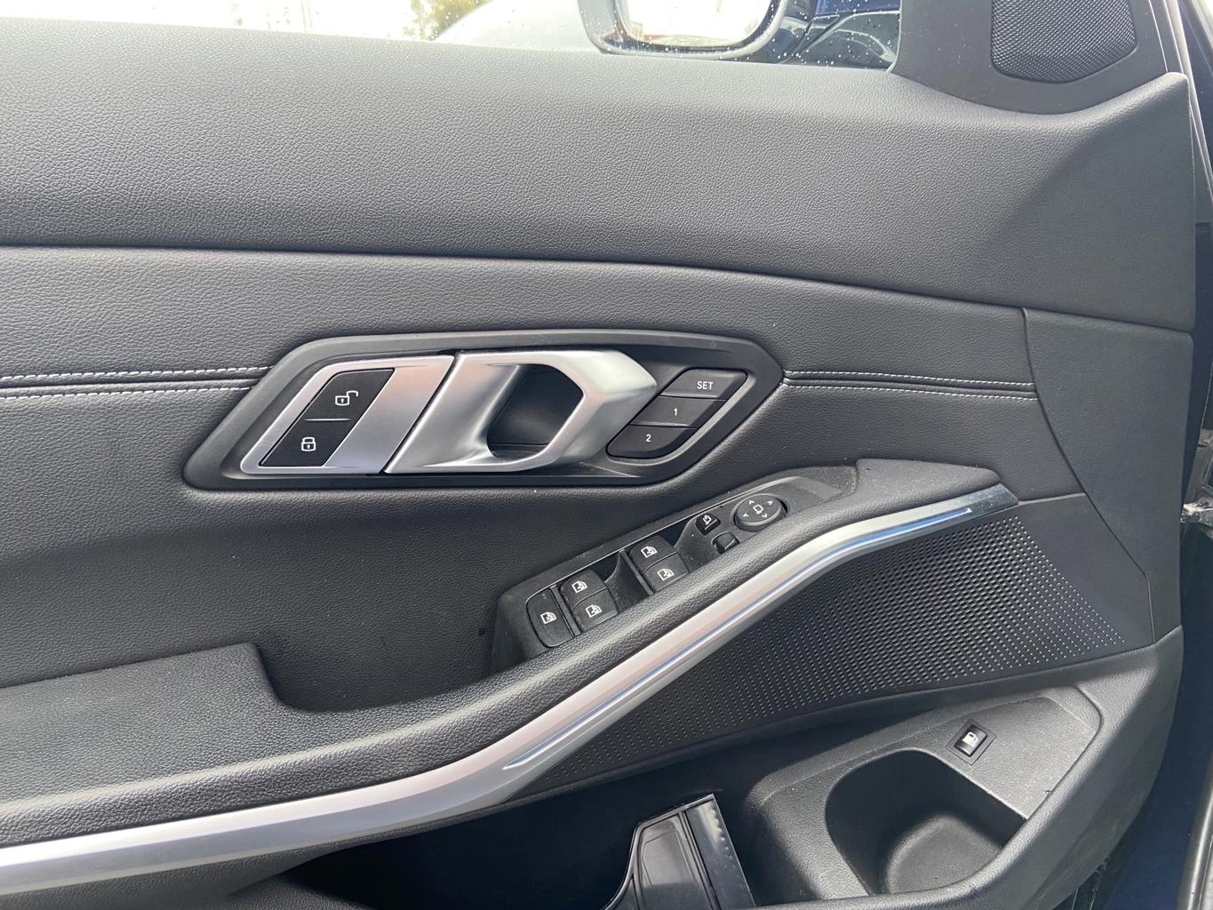 BMW 330e Luxury Line - 1/2020 - 57þ. km