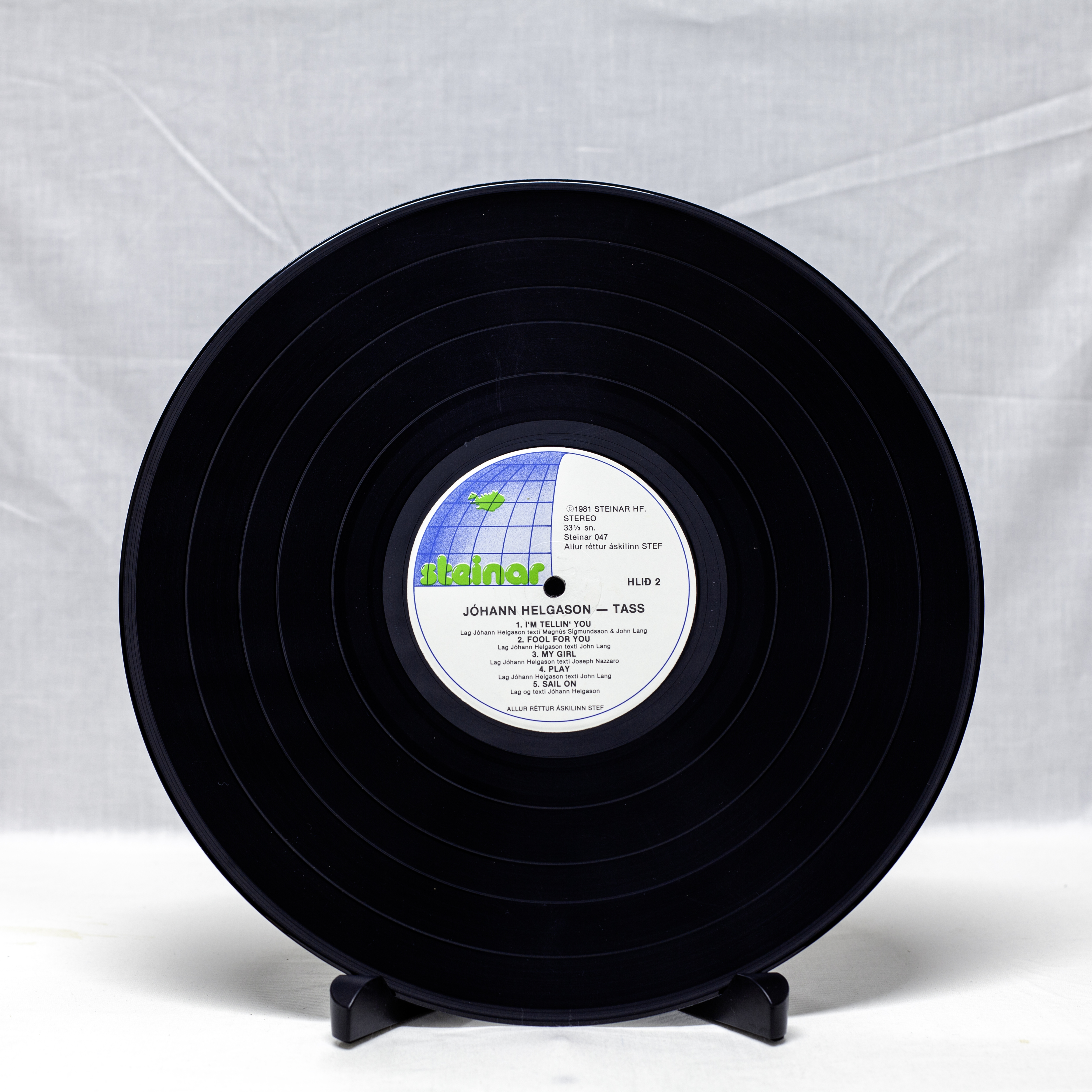 Jóhann Helgason – Tass