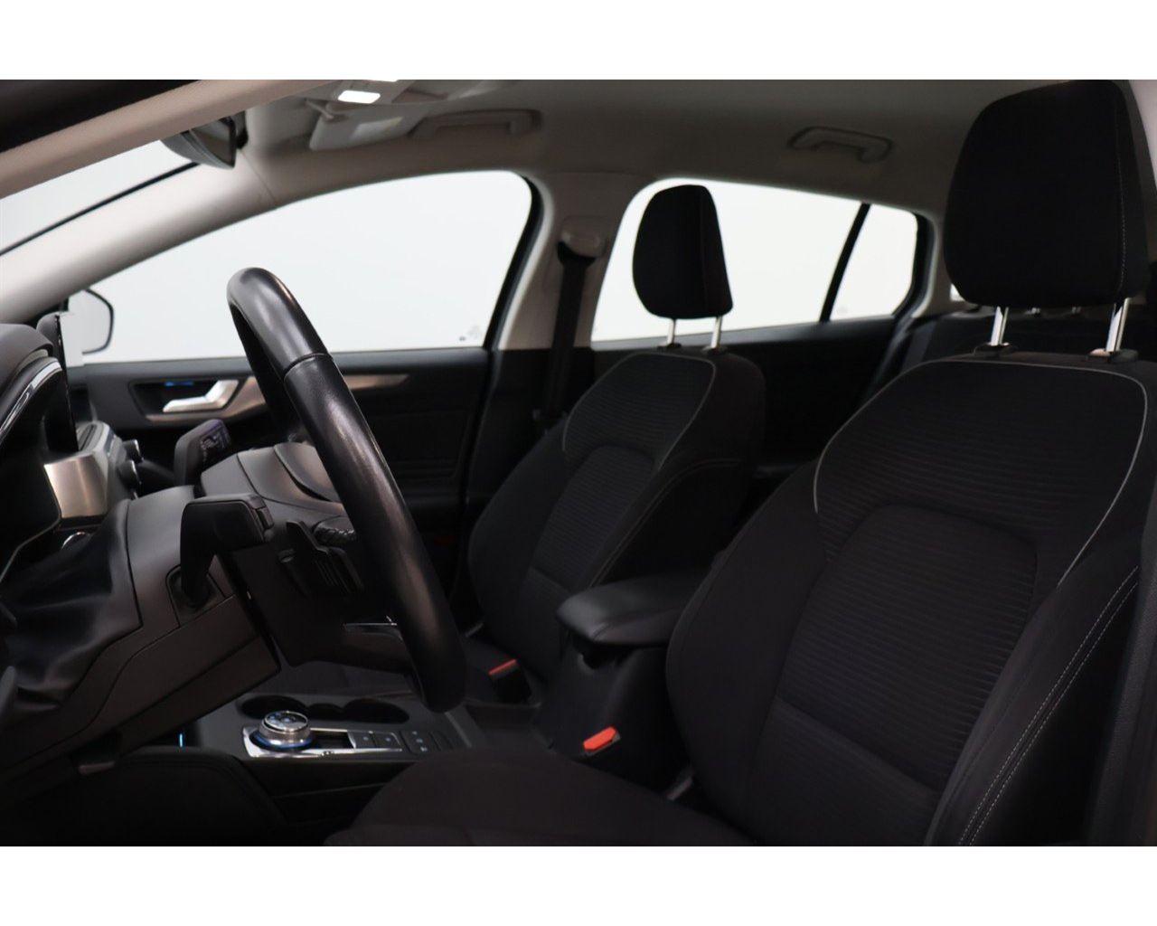 Ford Focus Titanium - 5/2019 - 63þ. km