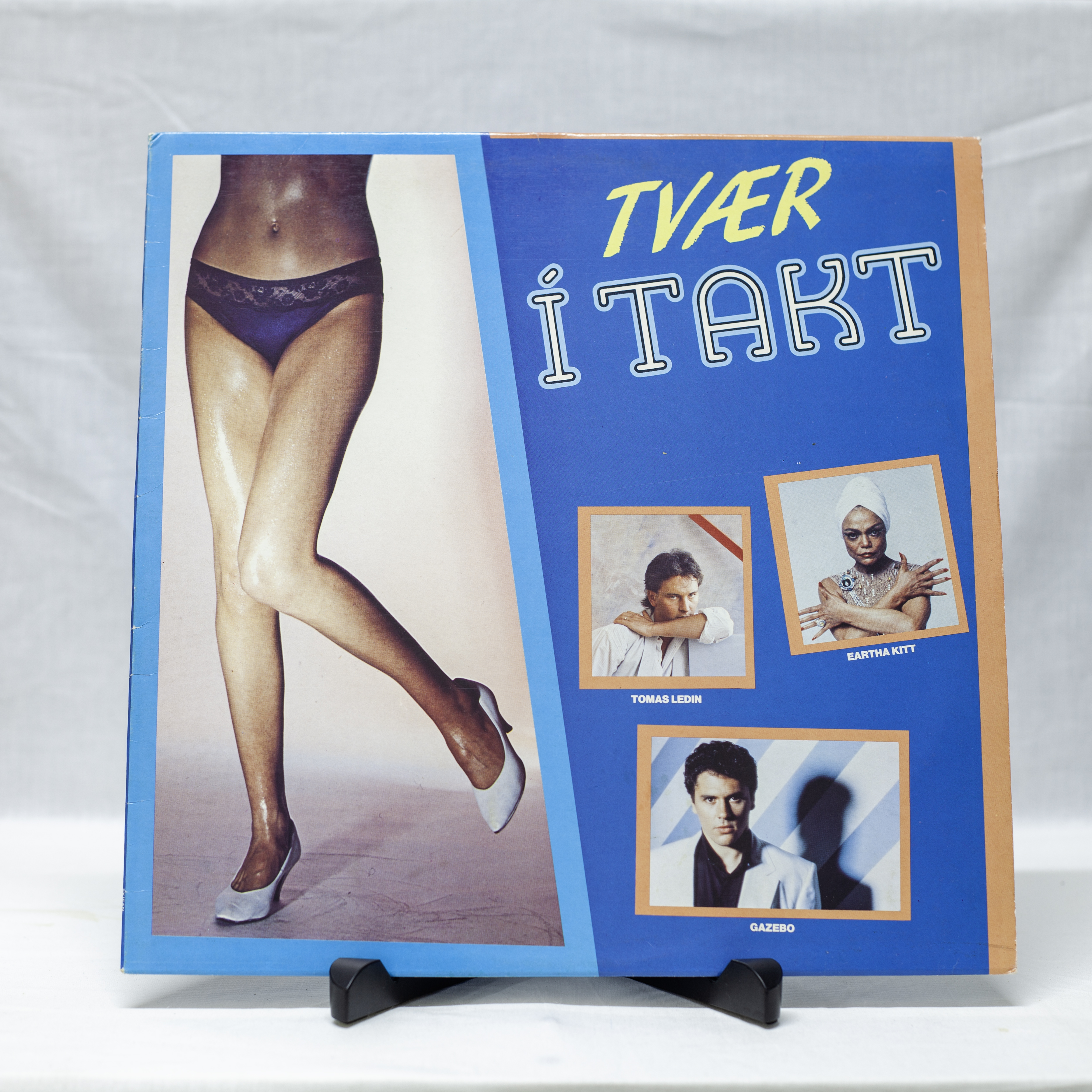 Ýmsir – Tvær í Takt